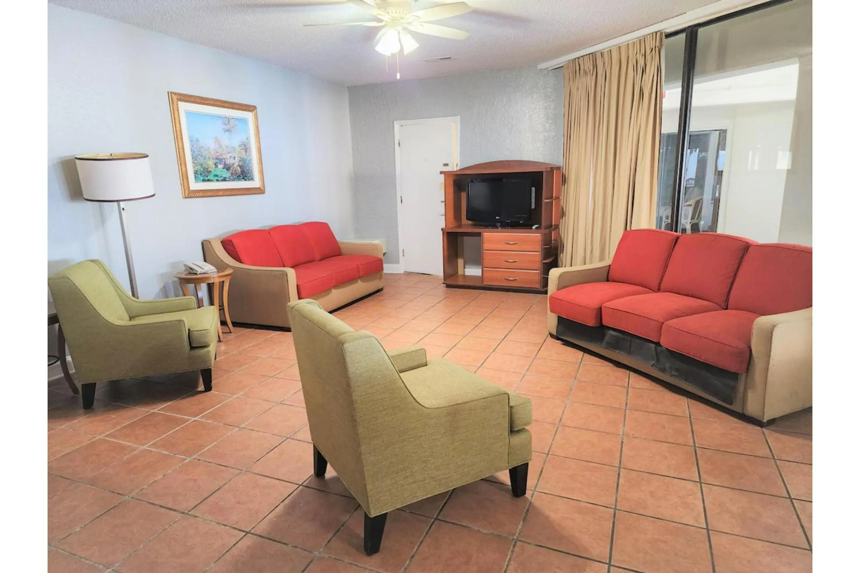 Area and facilities in Capital O Sunset Waves Hotel Myrtle Beach Oceanfront