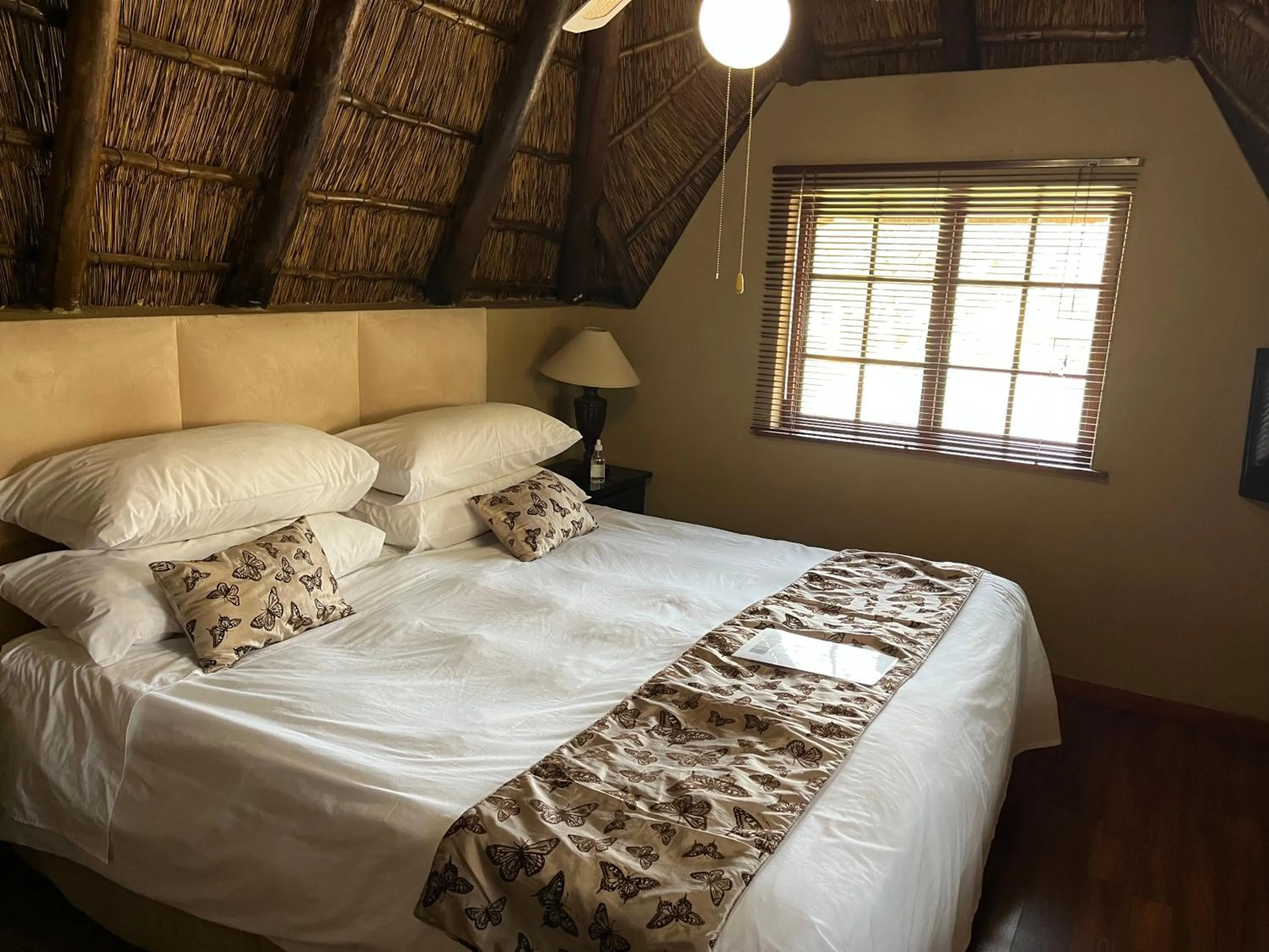 Bedroom, Bed in Monchique Boutique Guest House