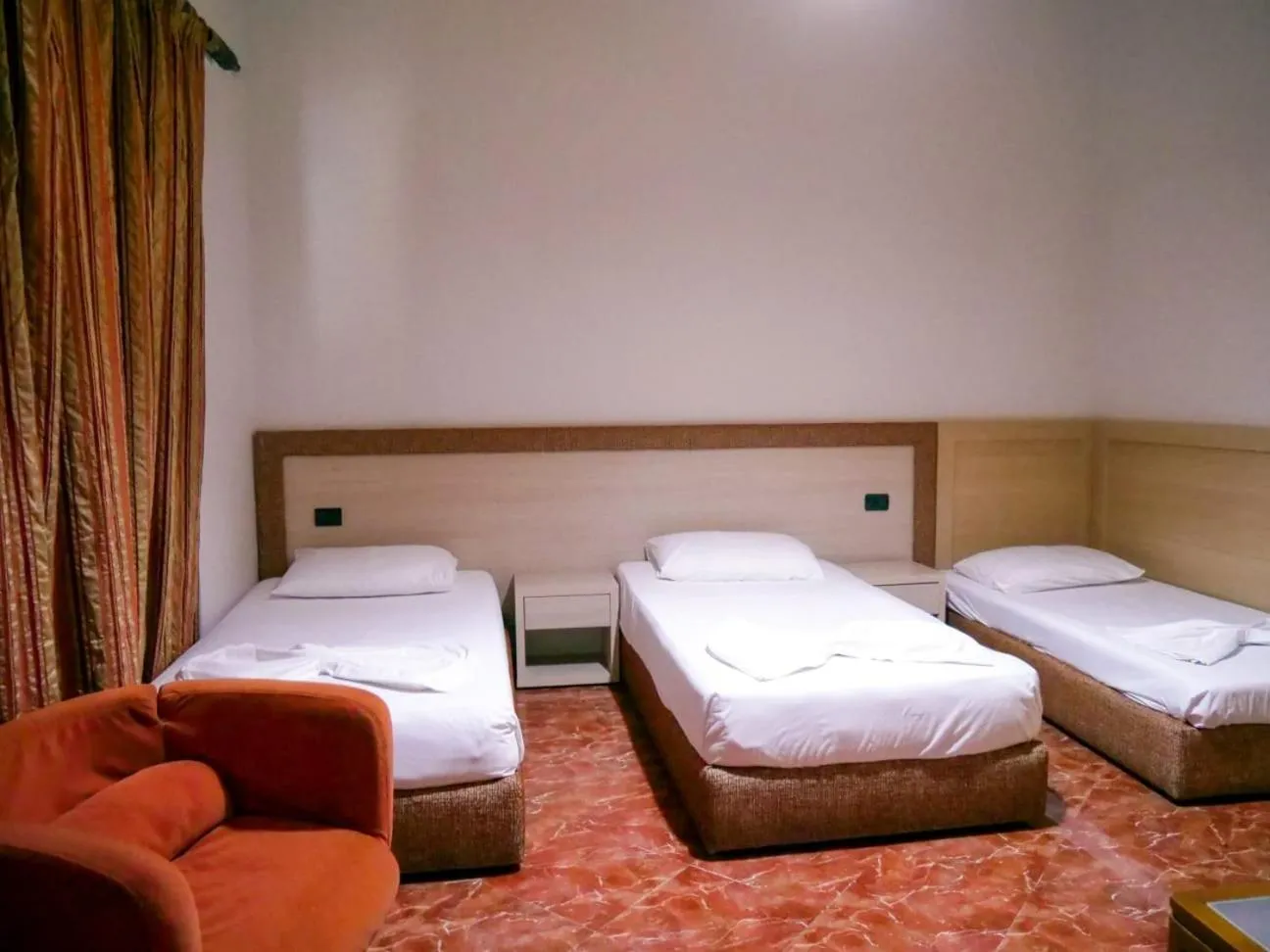 Hotel Serenity