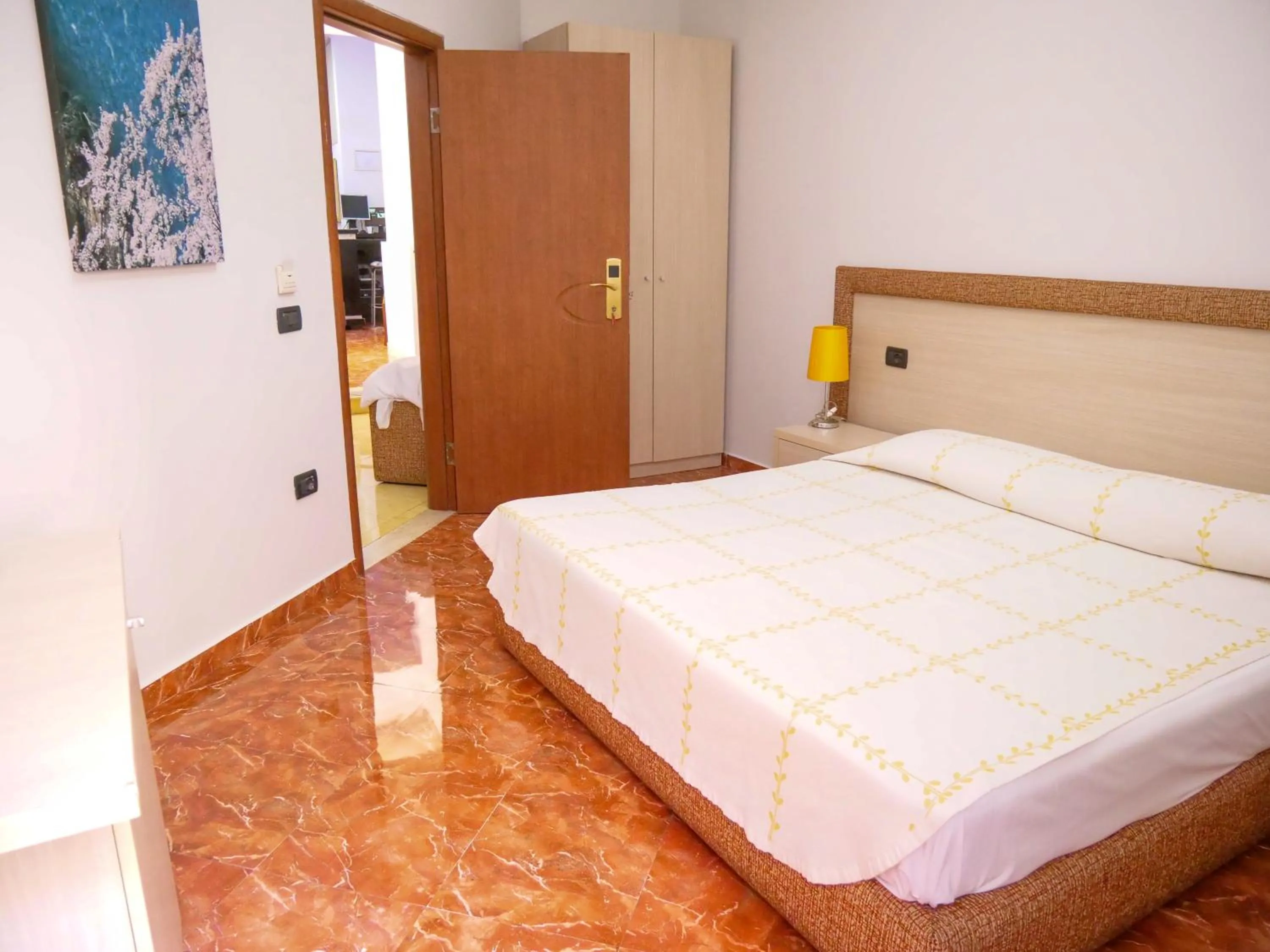 Double Room in Hotel Serenity