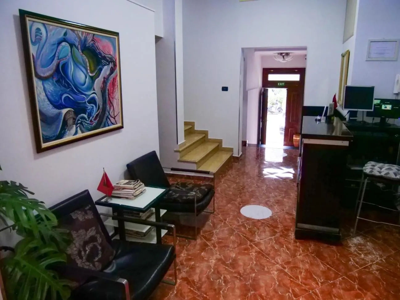 Hotel Serenity