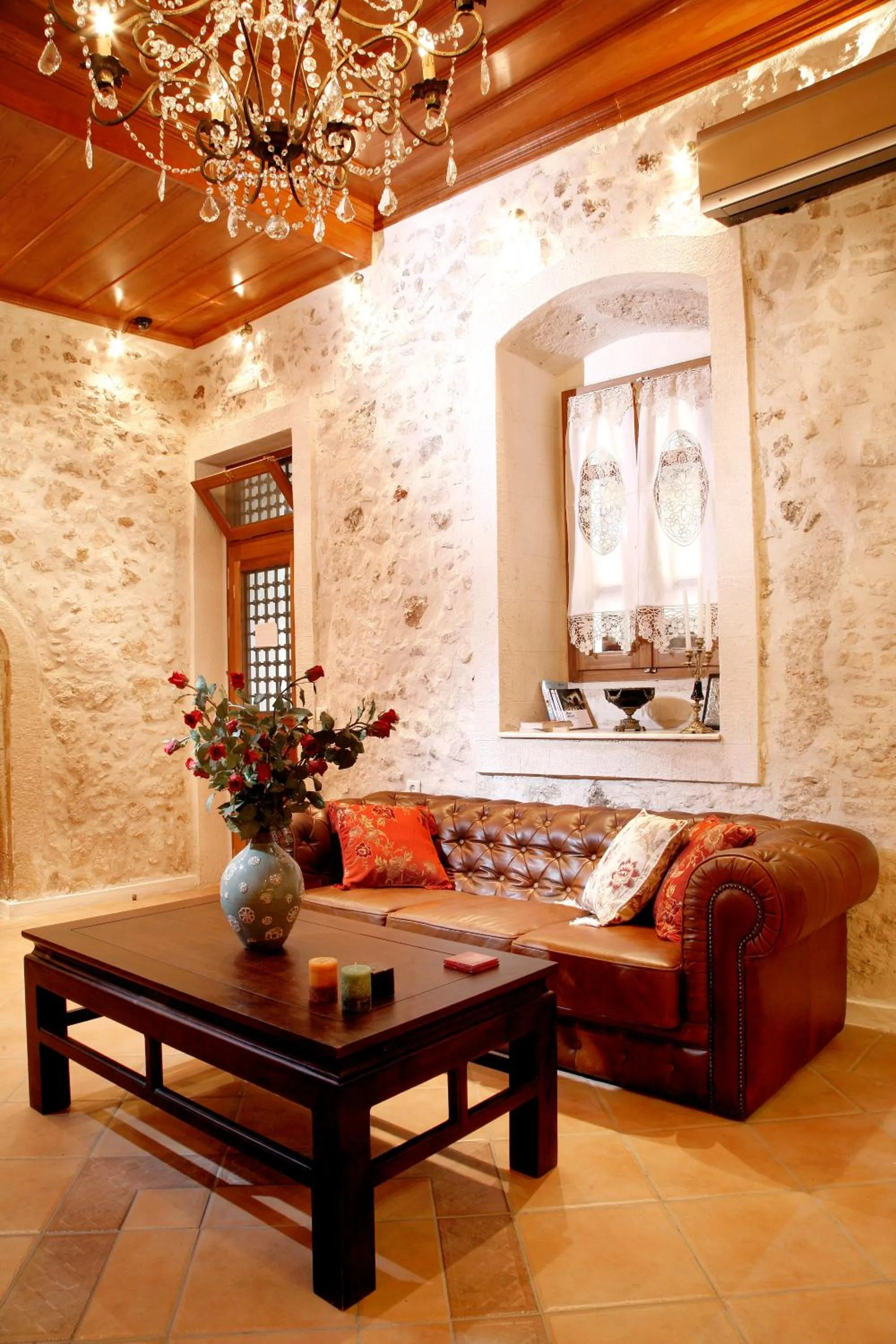 Lobby or reception in Leo Hotel