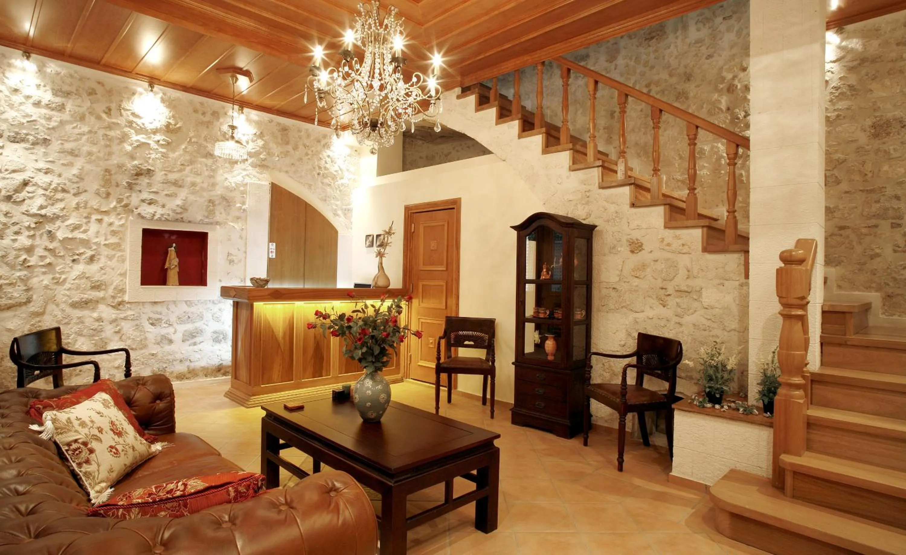 Lobby or reception in Leo Hotel