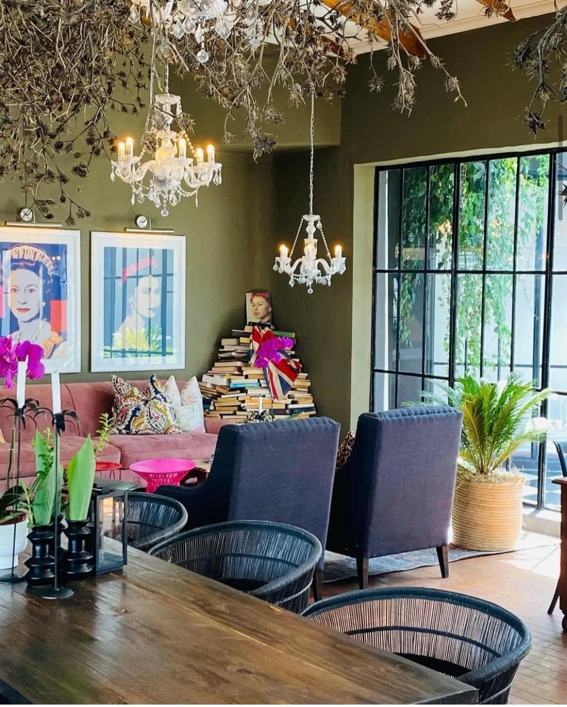 Restaurant/places to eat in The Hanover Luxury Hotel