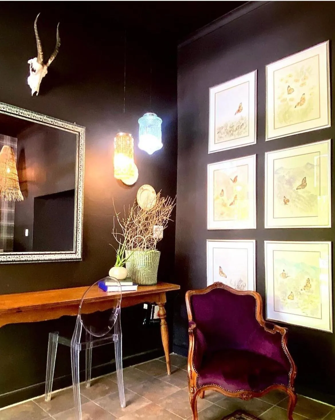 Seating area in The Hanover Luxury Hotel