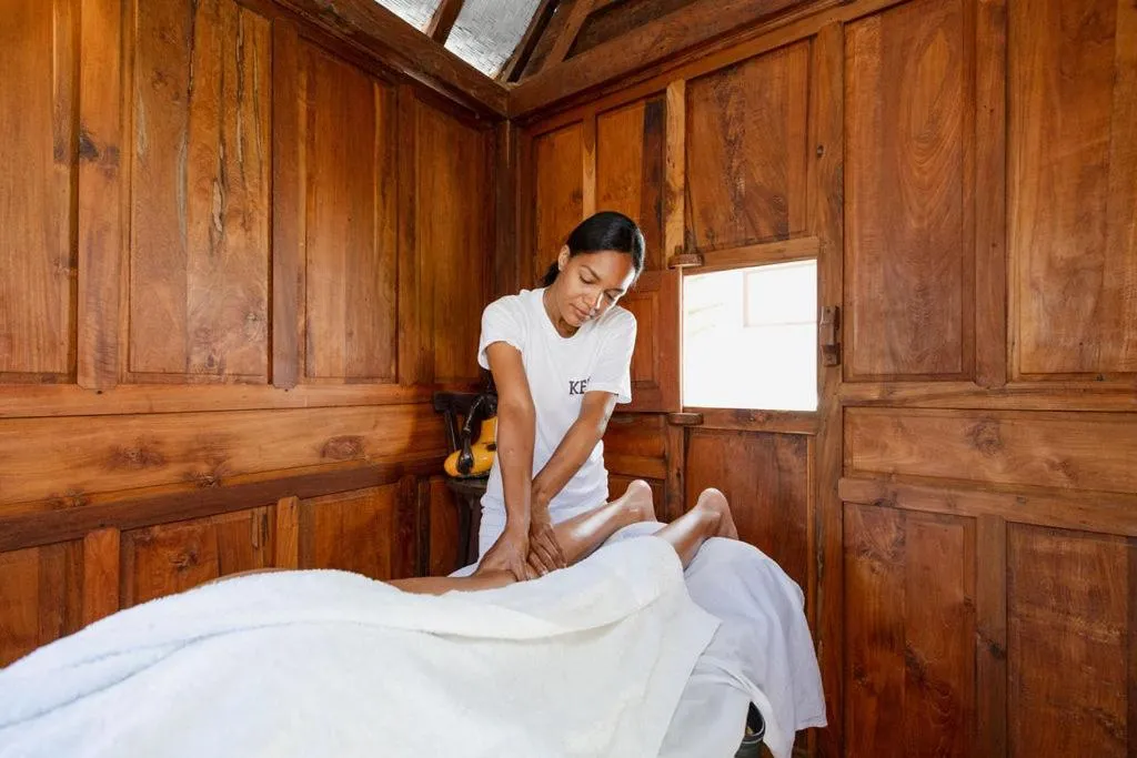 Massage in Bali Style Boutique Hotel