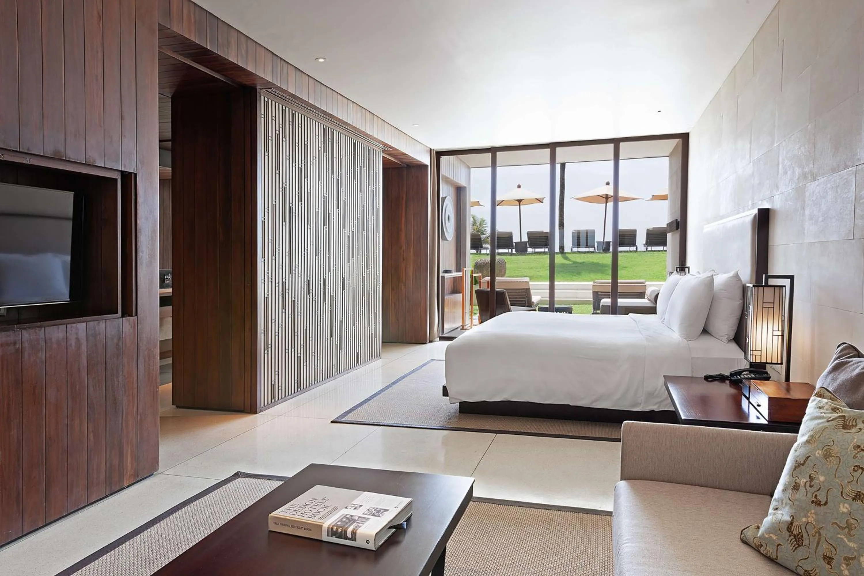 Photo of the whole room, Bed in Alila Seminyak