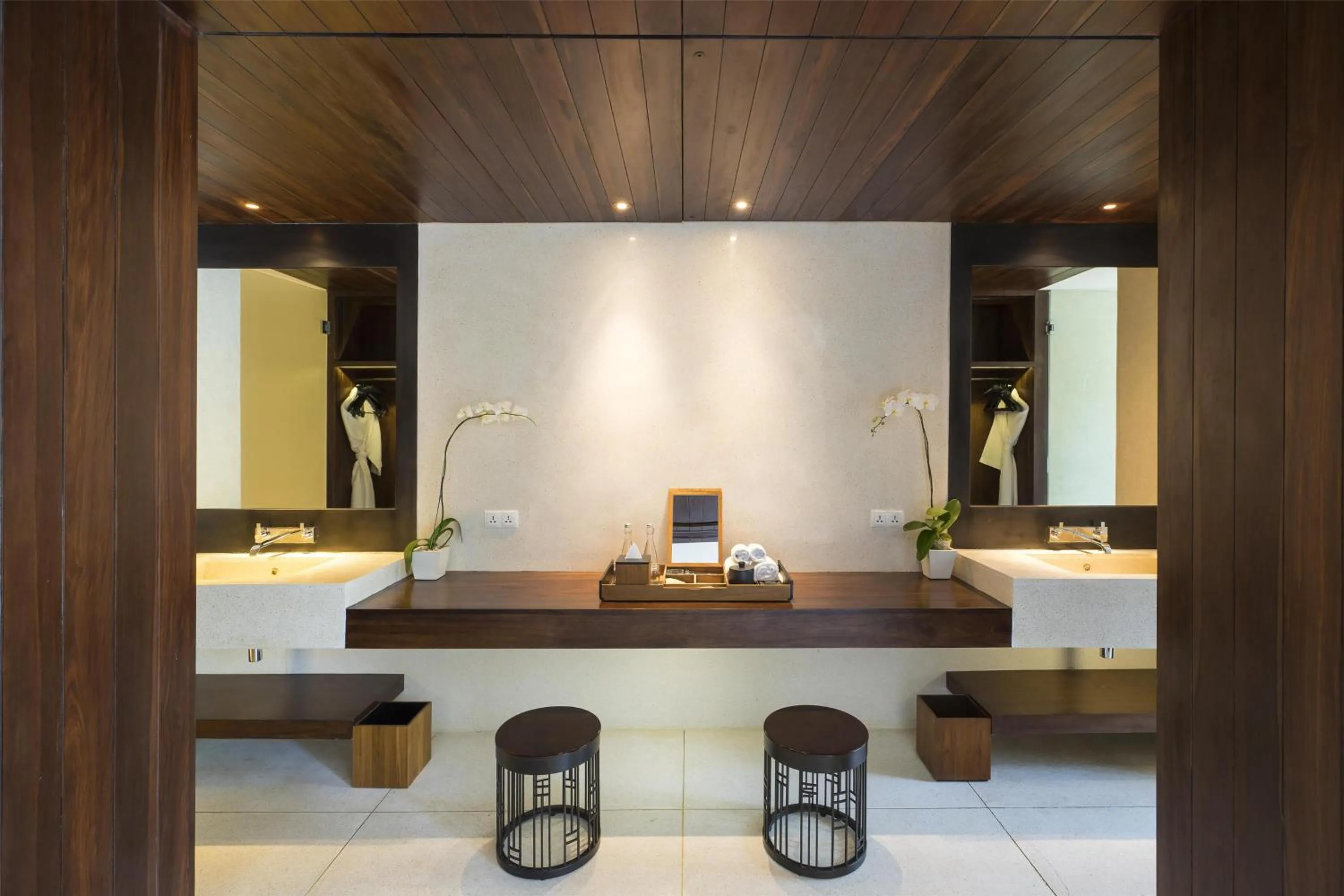 Photo of the whole room in Alila Seminyak