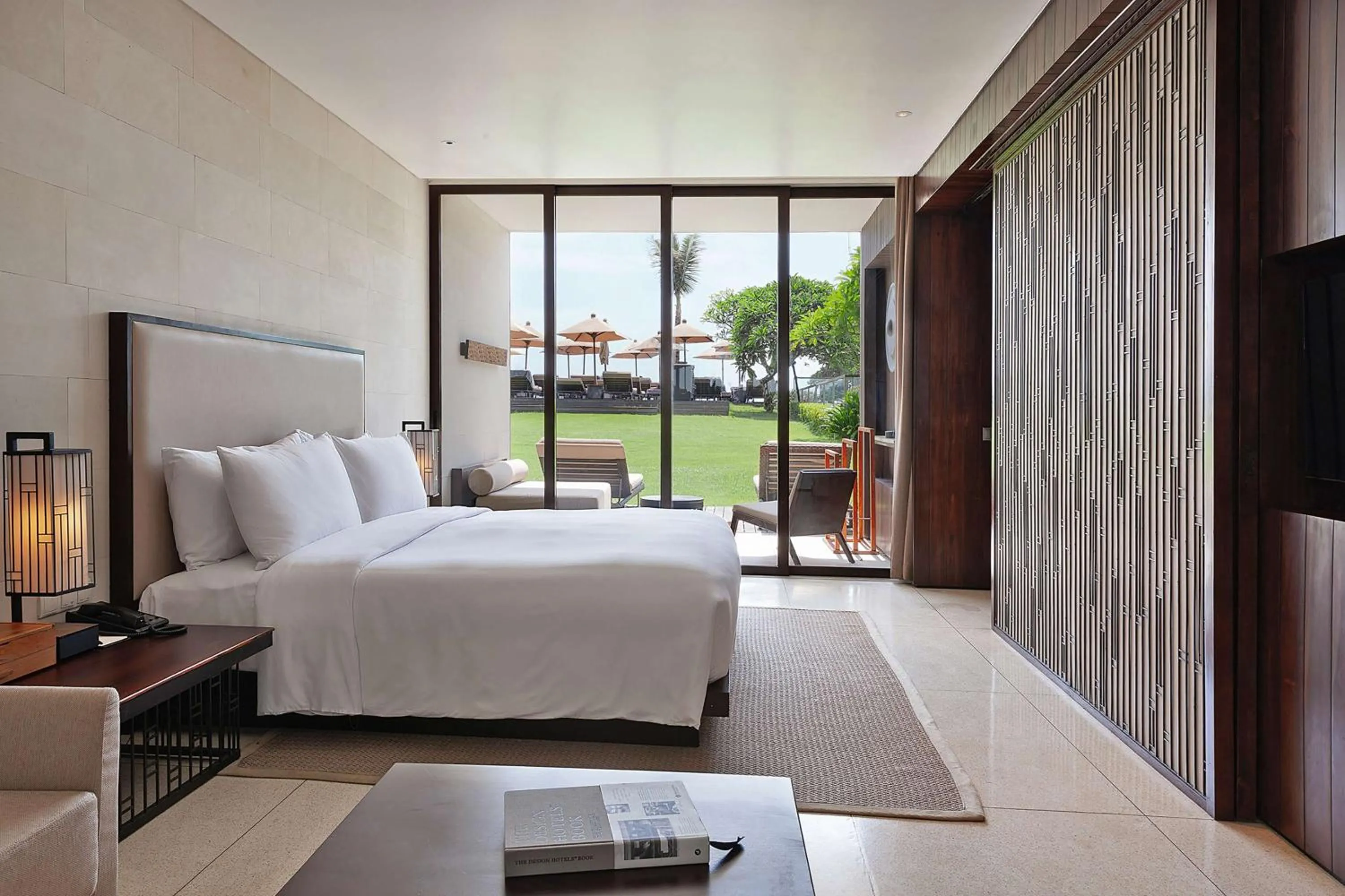 Photo of the whole room, Bed in Alila Seminyak