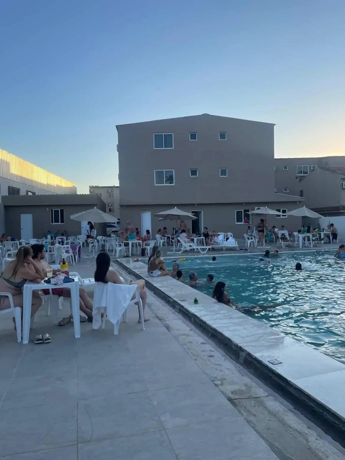 Swimming pool in Marechal Plaza Hotel