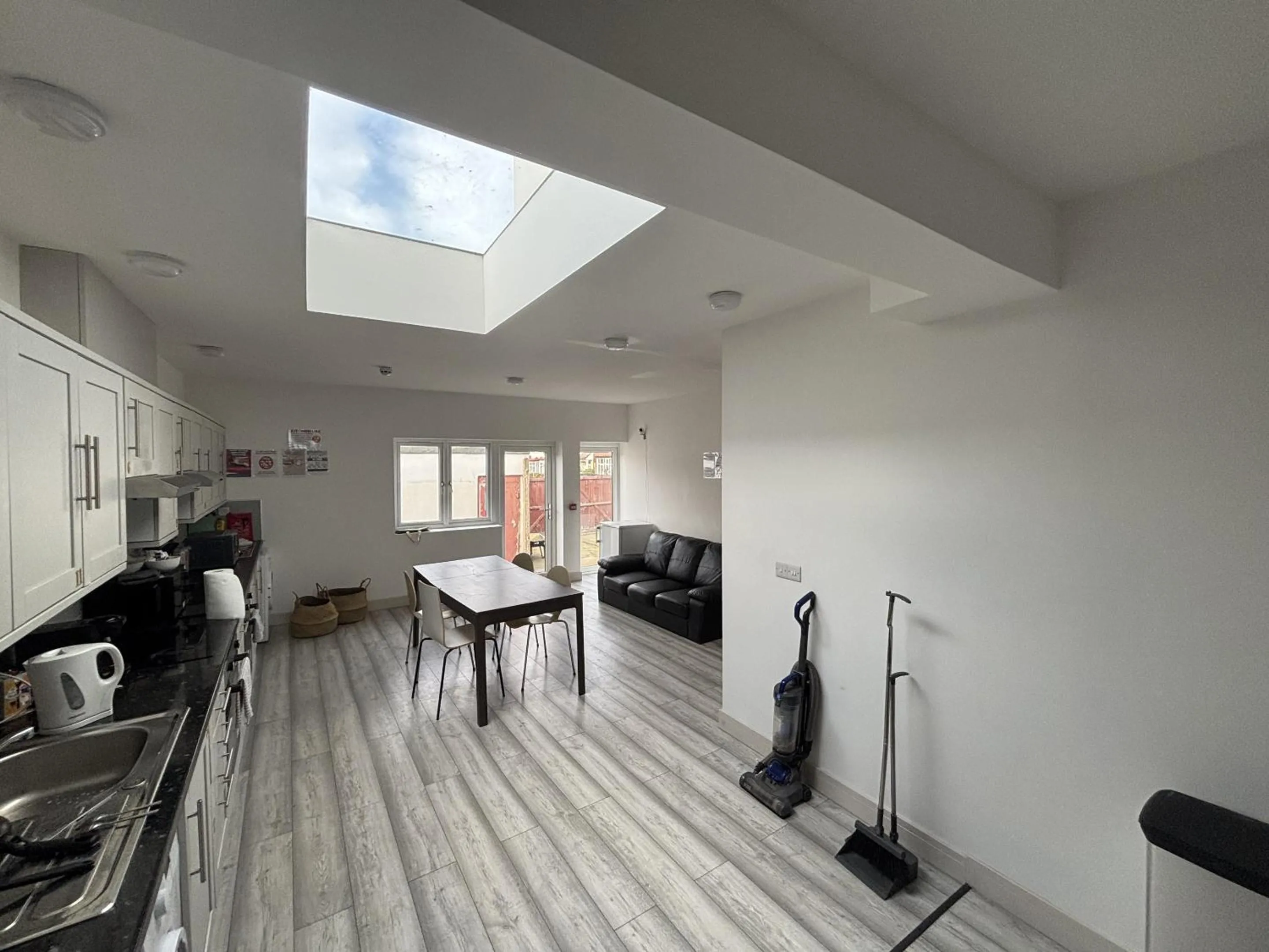 Kitchen or kitchenette in Streatham Rooms