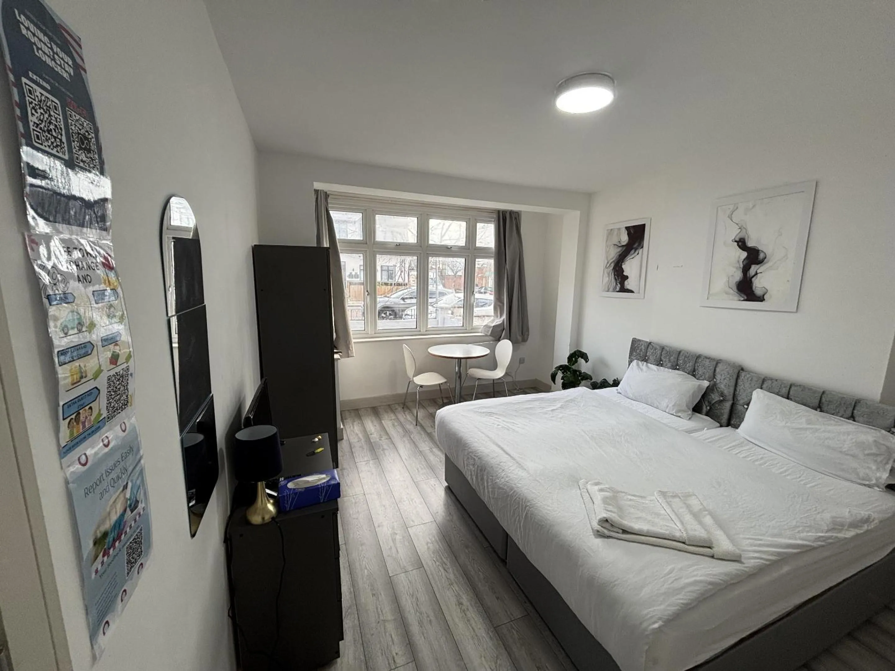Bedroom, Bed in Streatham Rooms