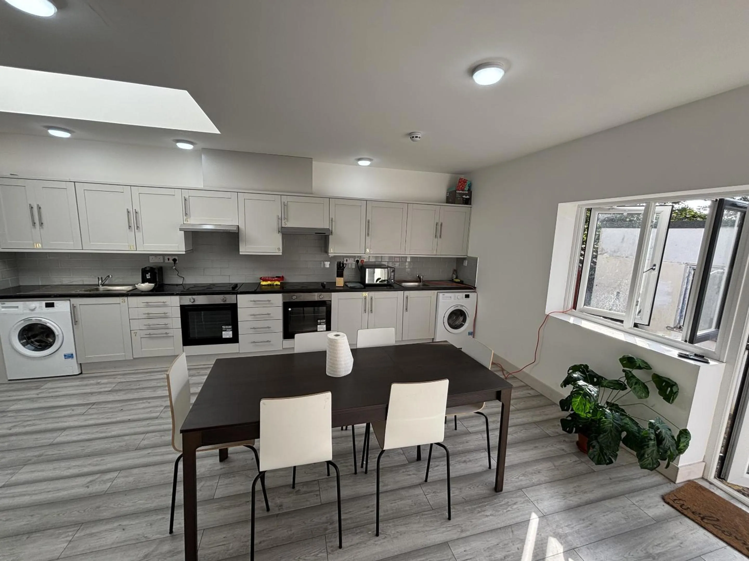Kitchen or kitchenette in Streatham Rooms