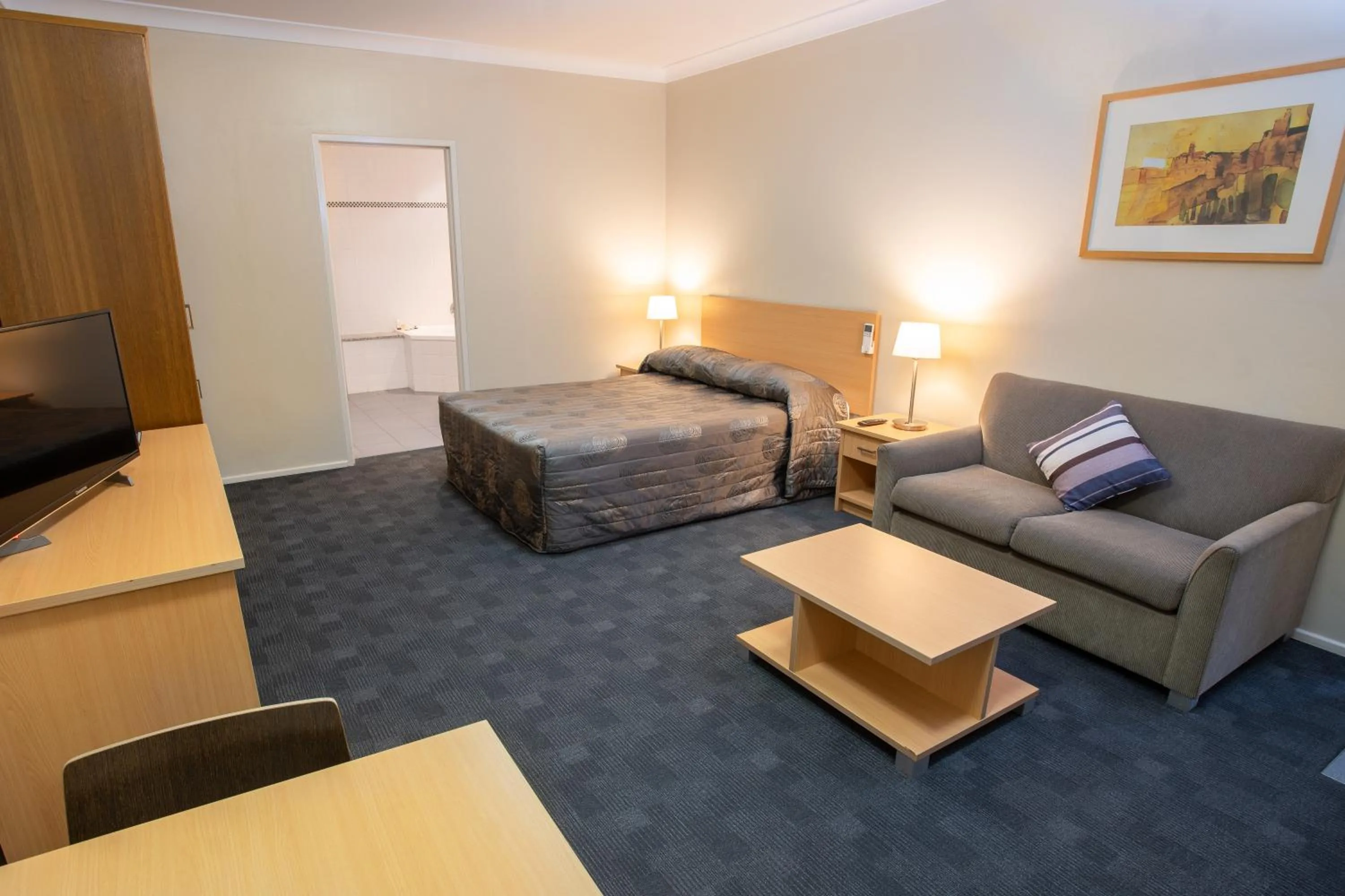 Crown Hotel Motel