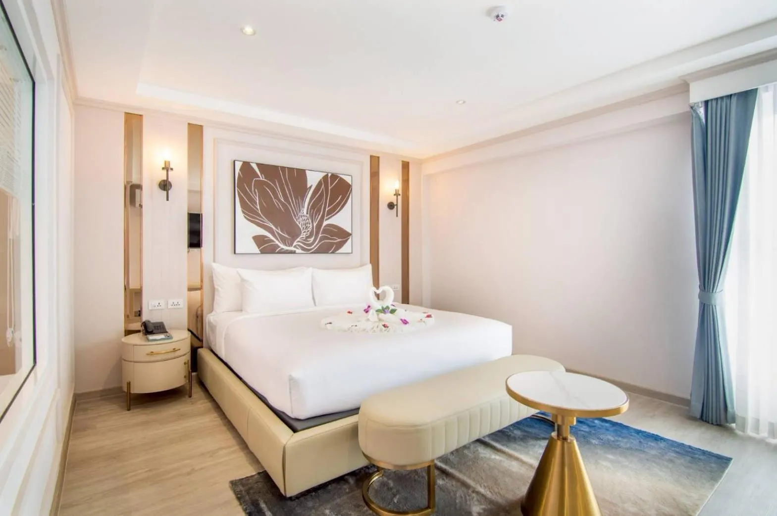 Bedroom, Bed in Villa Atchara