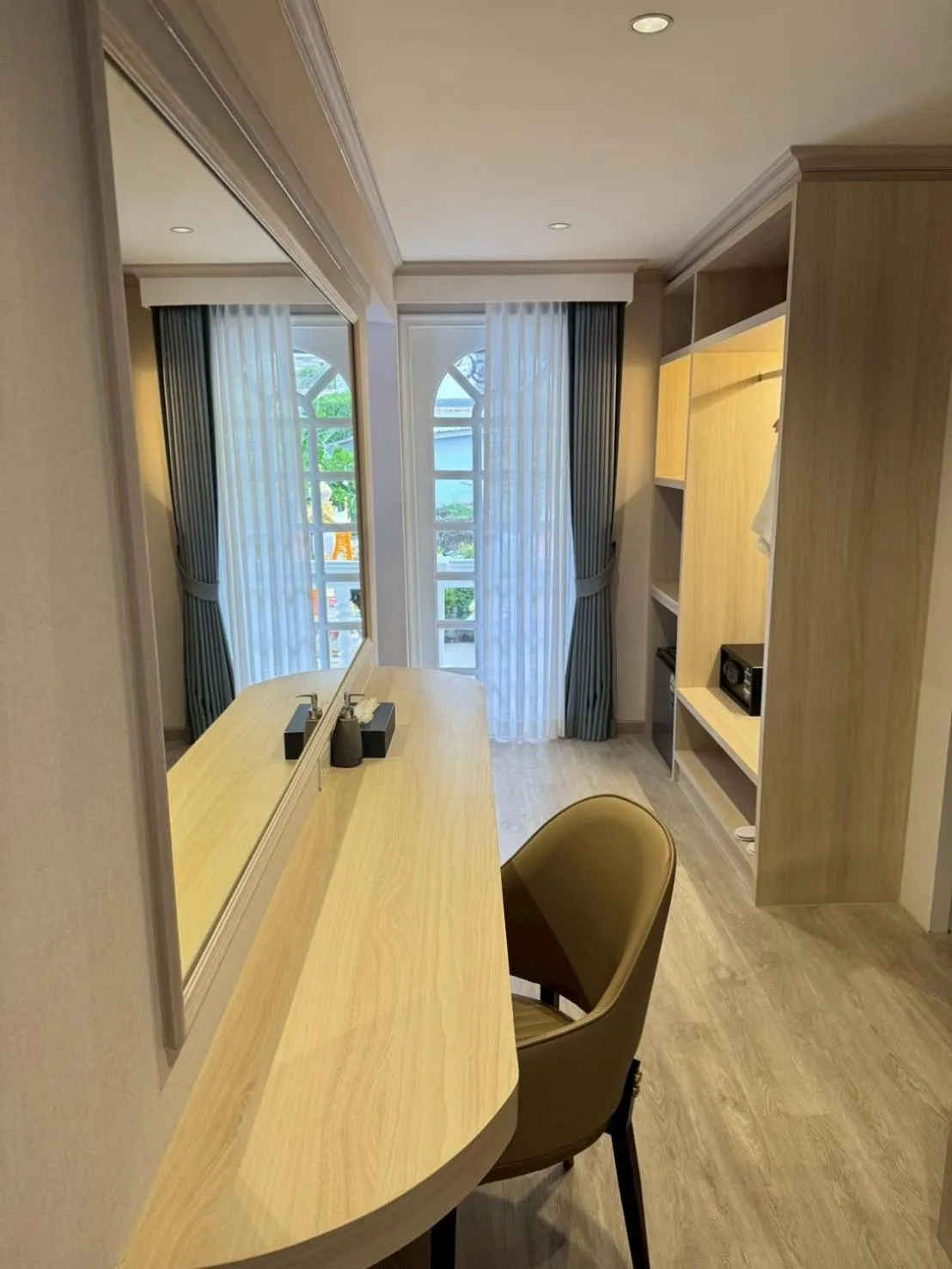wardrobe in Villa Atchara