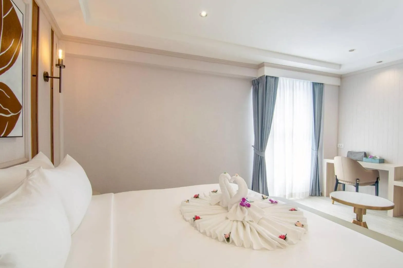 Bed in Villa Atchara