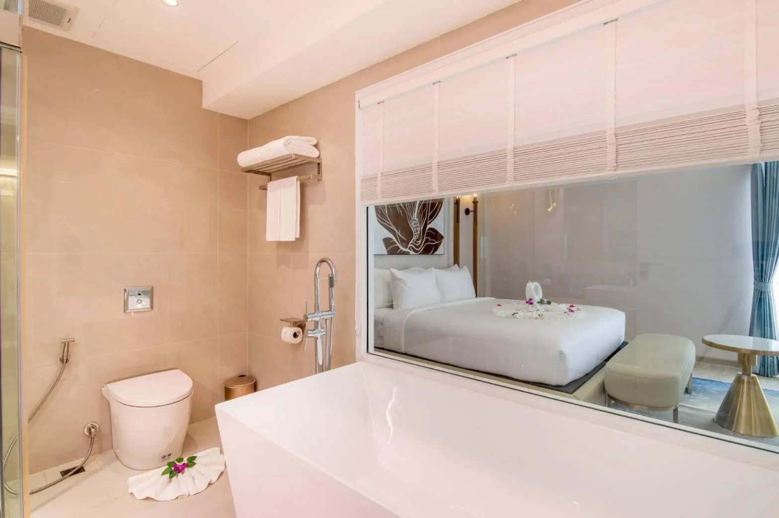 Bathroom, Bed in Villa Atchara