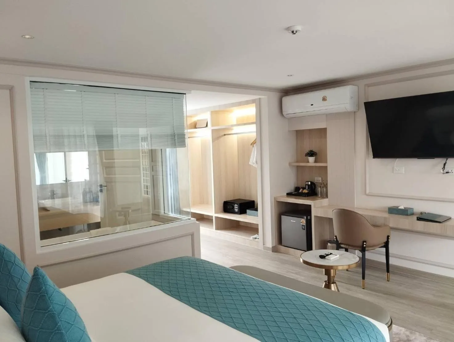 Bedroom, Bed in Villa Atchara