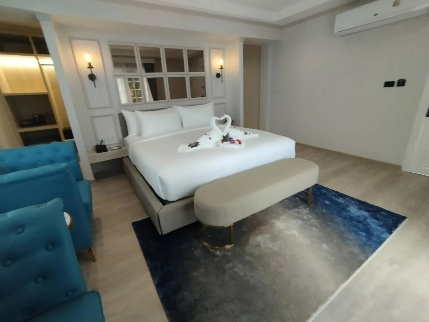 Bedroom, Bed in Villa Atchara