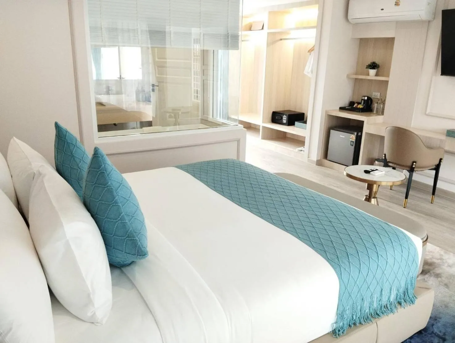 Bedroom, Bed in Villa Atchara