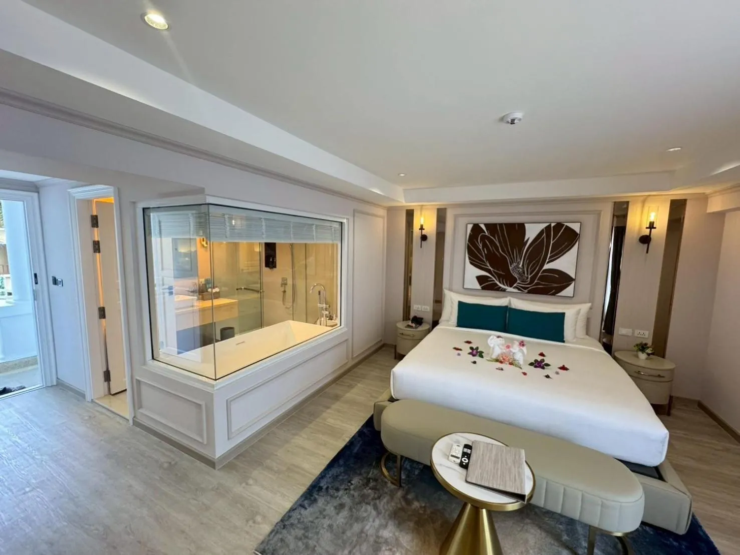 Bedroom, Bed in Villa Atchara