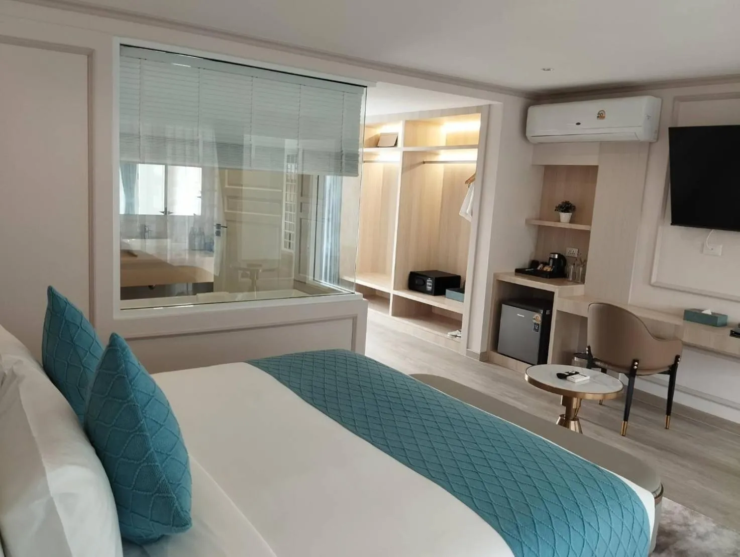 Bedroom, Bed in Villa Atchara
