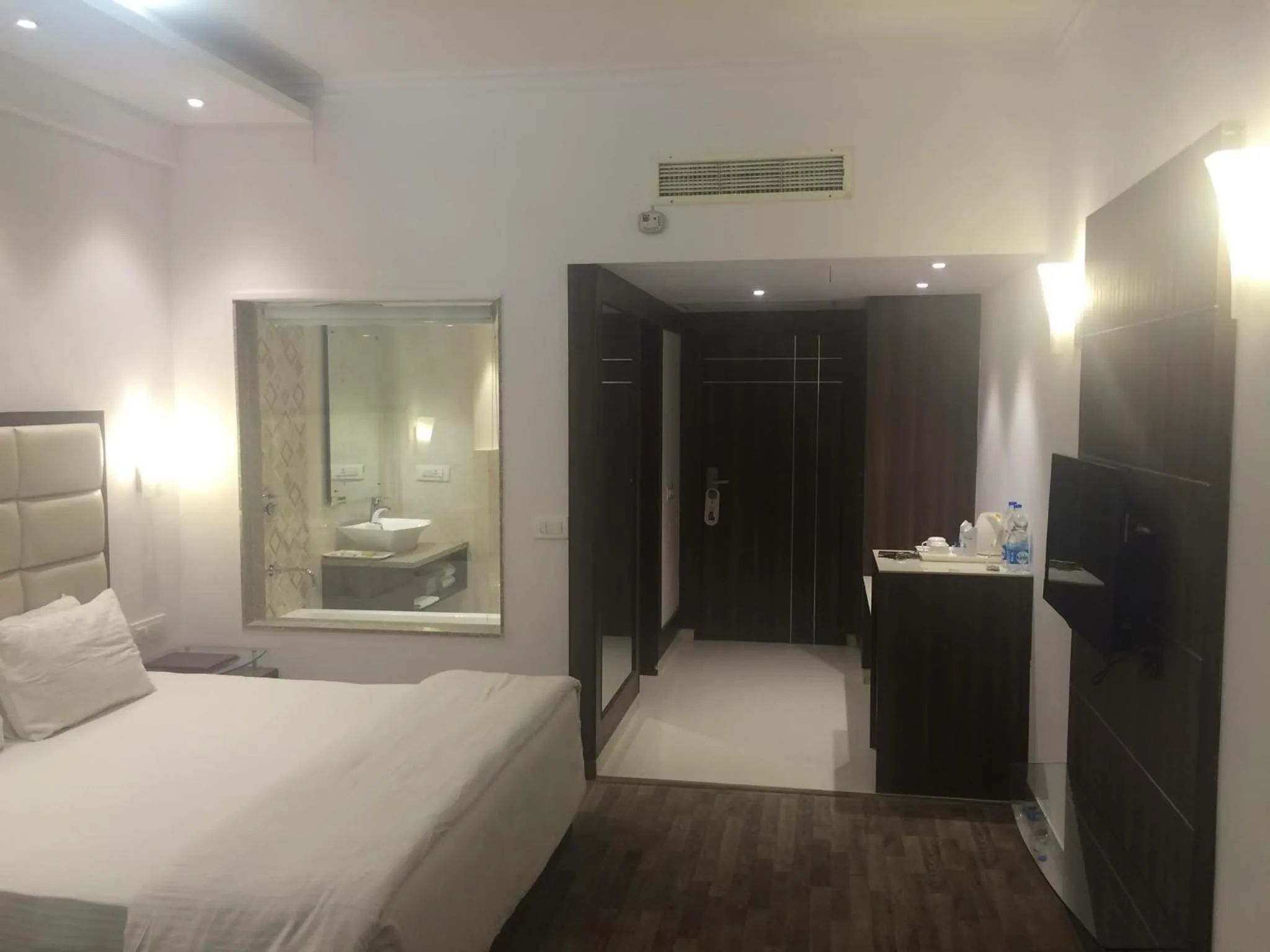 Deluxe Double Room with Balcony in Shiva Oasis Resort