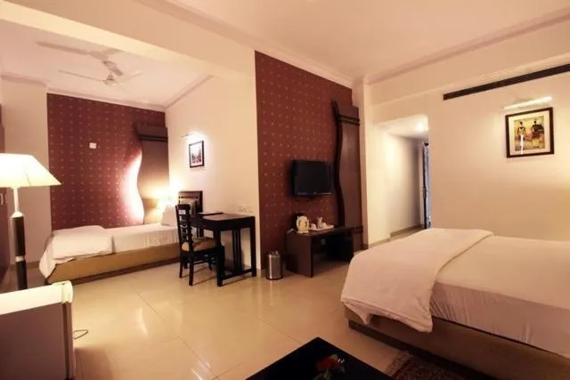 Photo of the whole room, Bed in Shiva Oasis Resort