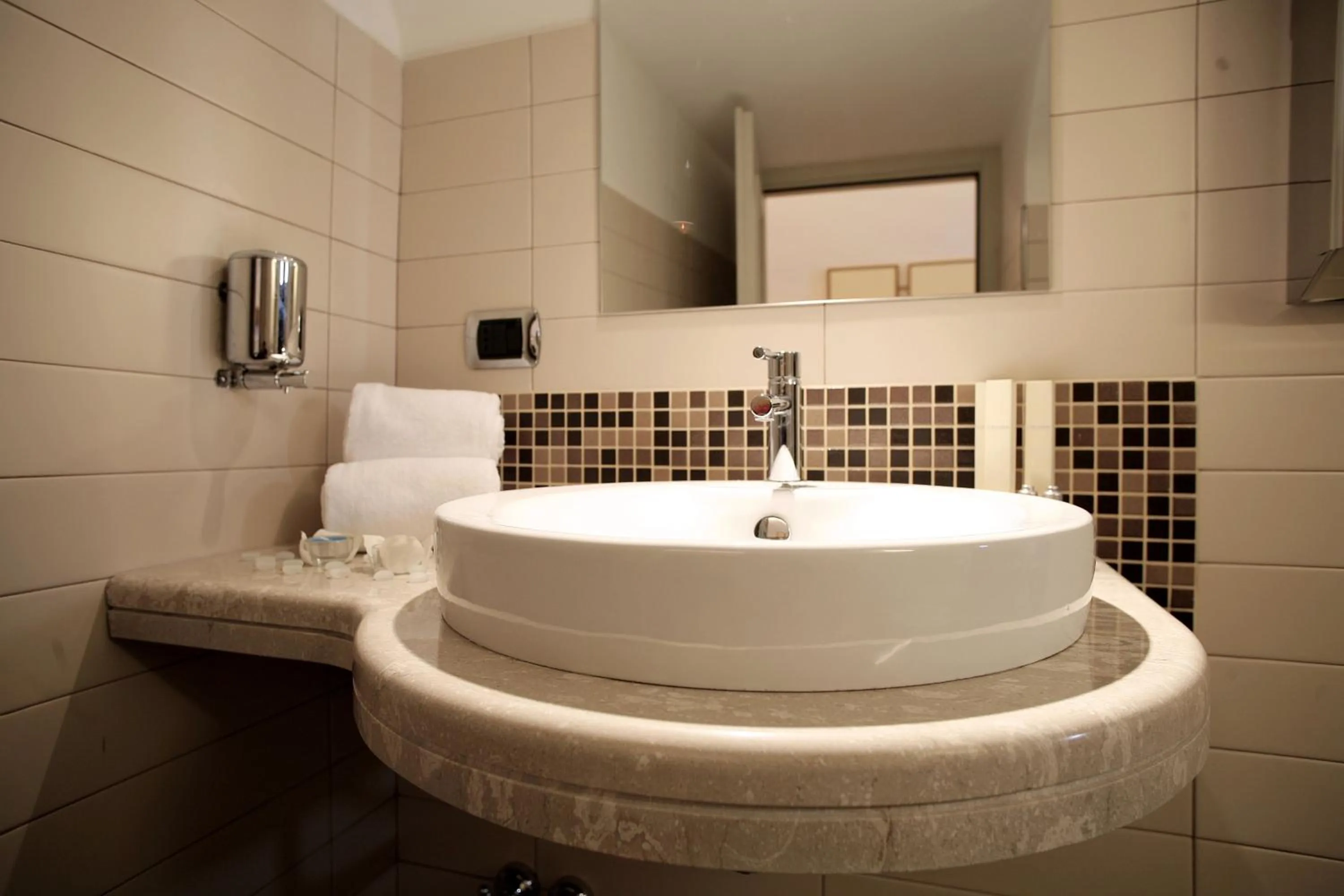 Bathroom in Seven Hostel & Rooms