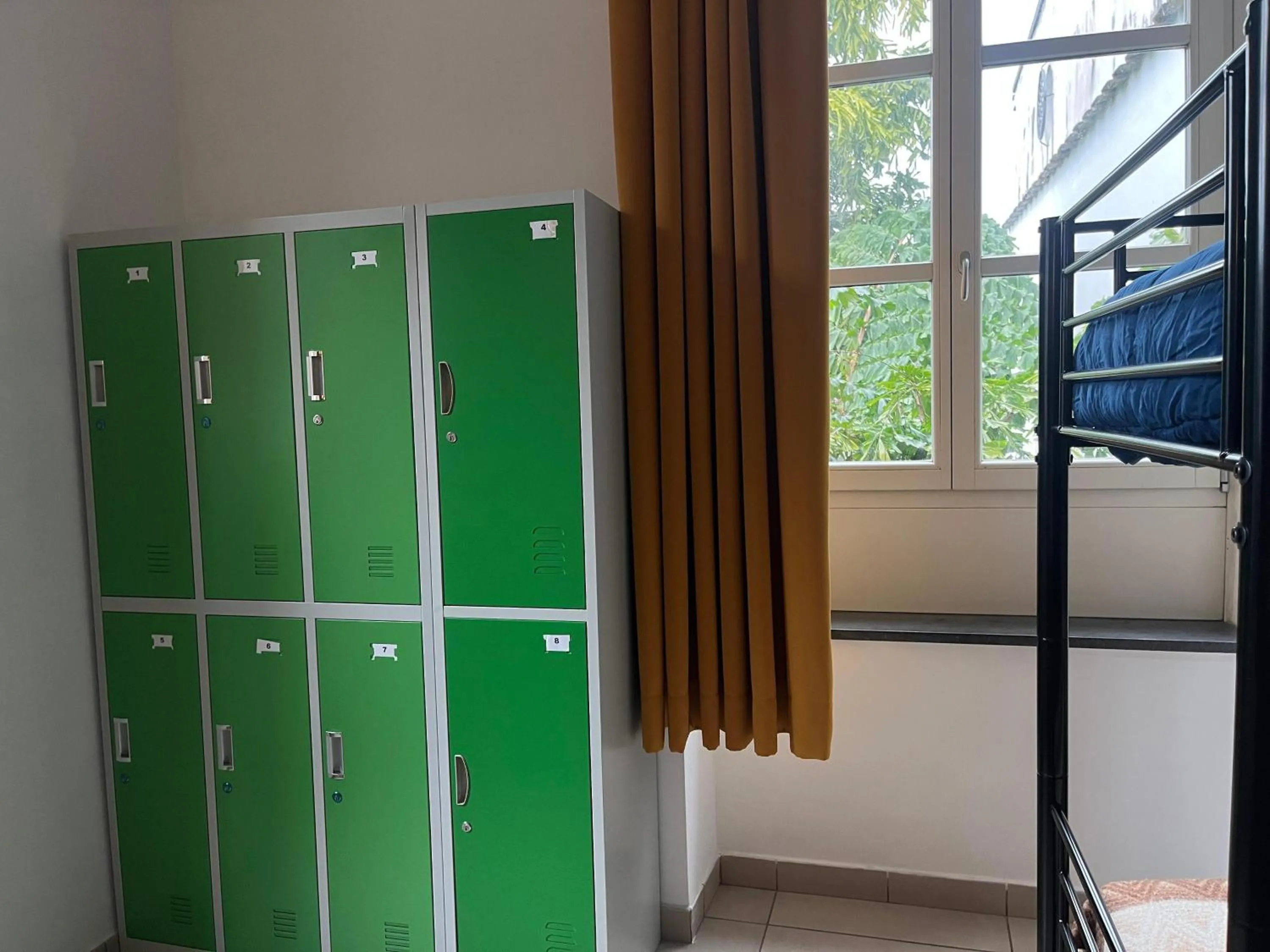 Seven Hostel & Rooms