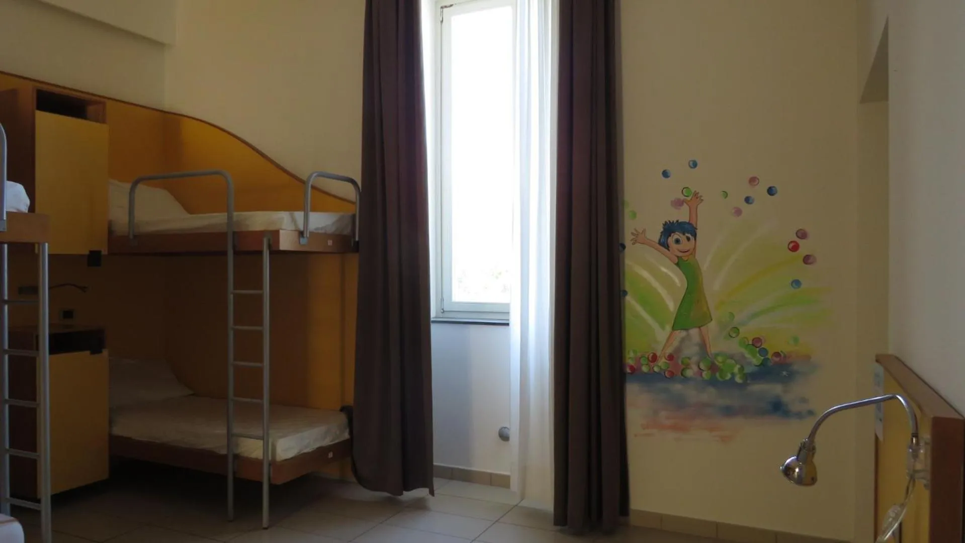 bunk bed, Bed in Seven Hostel & Rooms