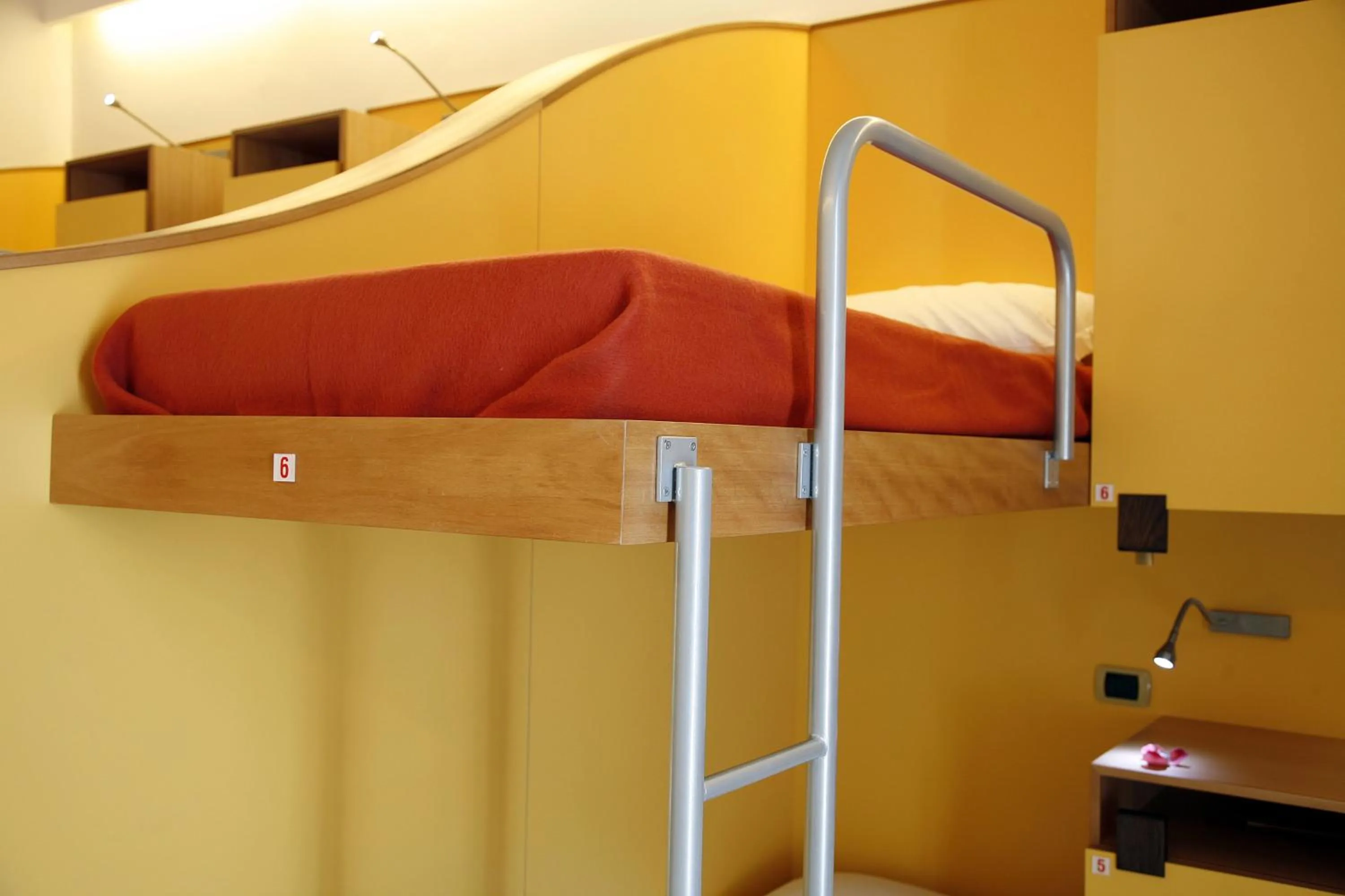 bunk bed, Bed in Seven Hostel & Rooms