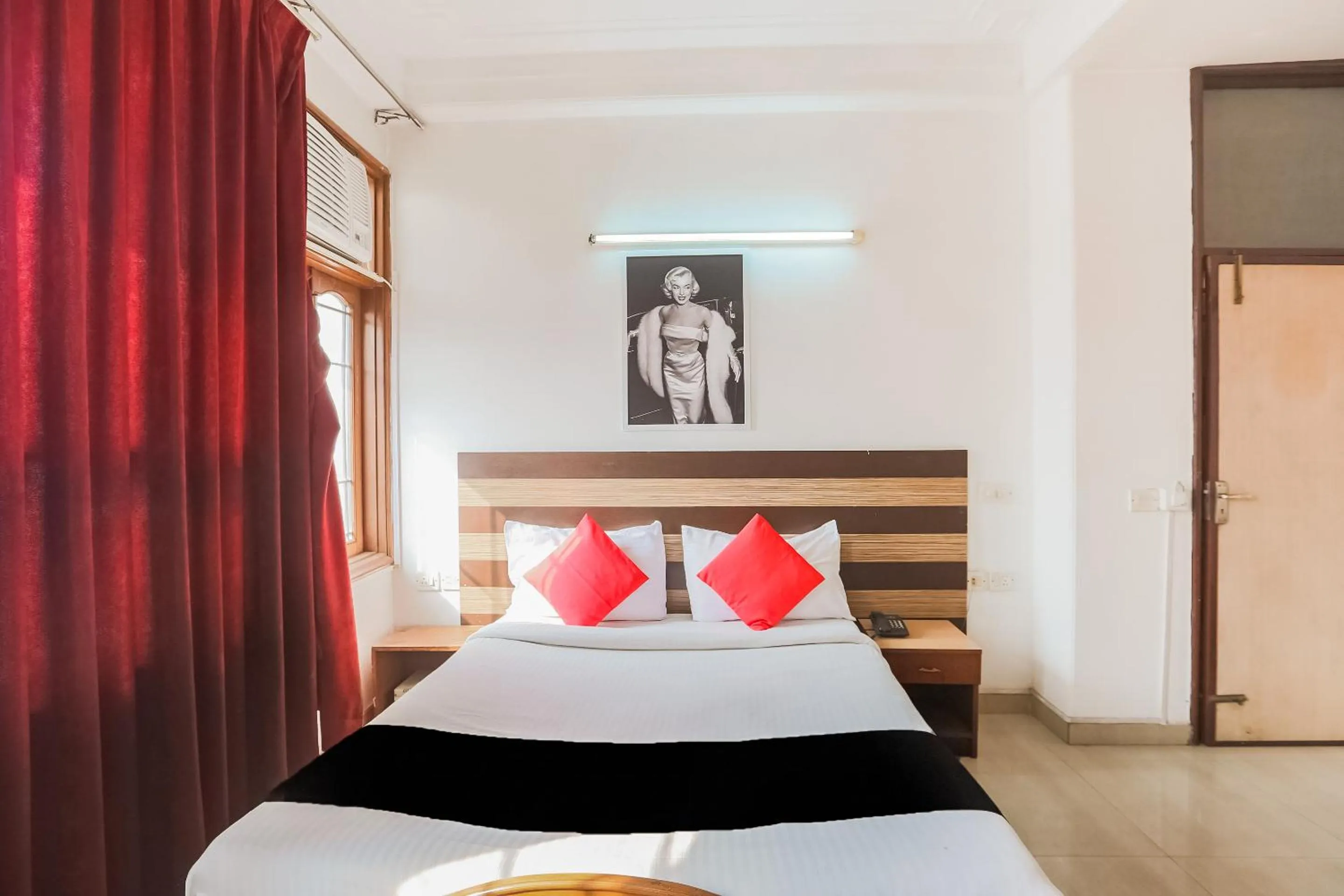 Bedroom, Bed in Townhouse Sunrise Villa