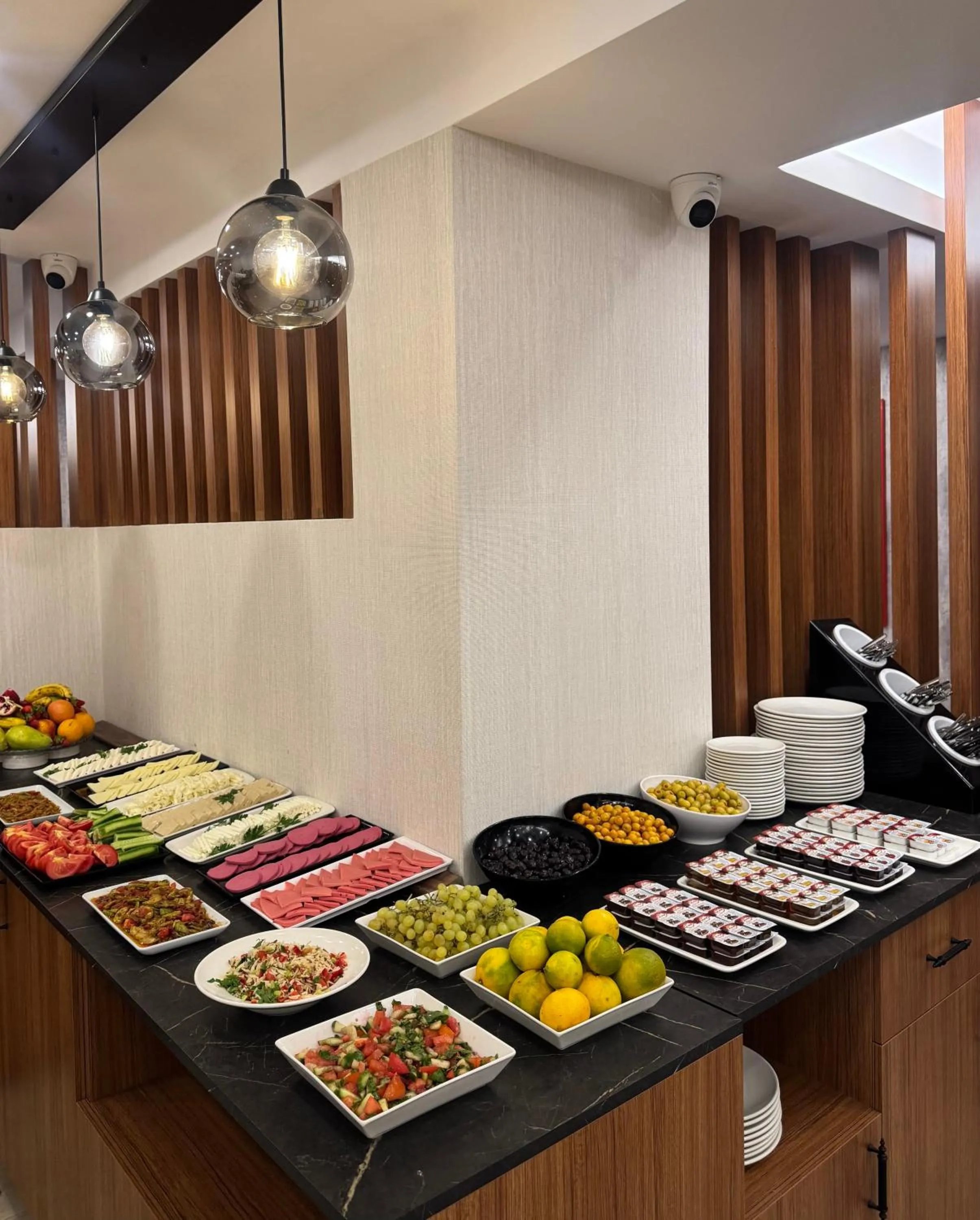 Food and drinks in Gnc Airport Hotel