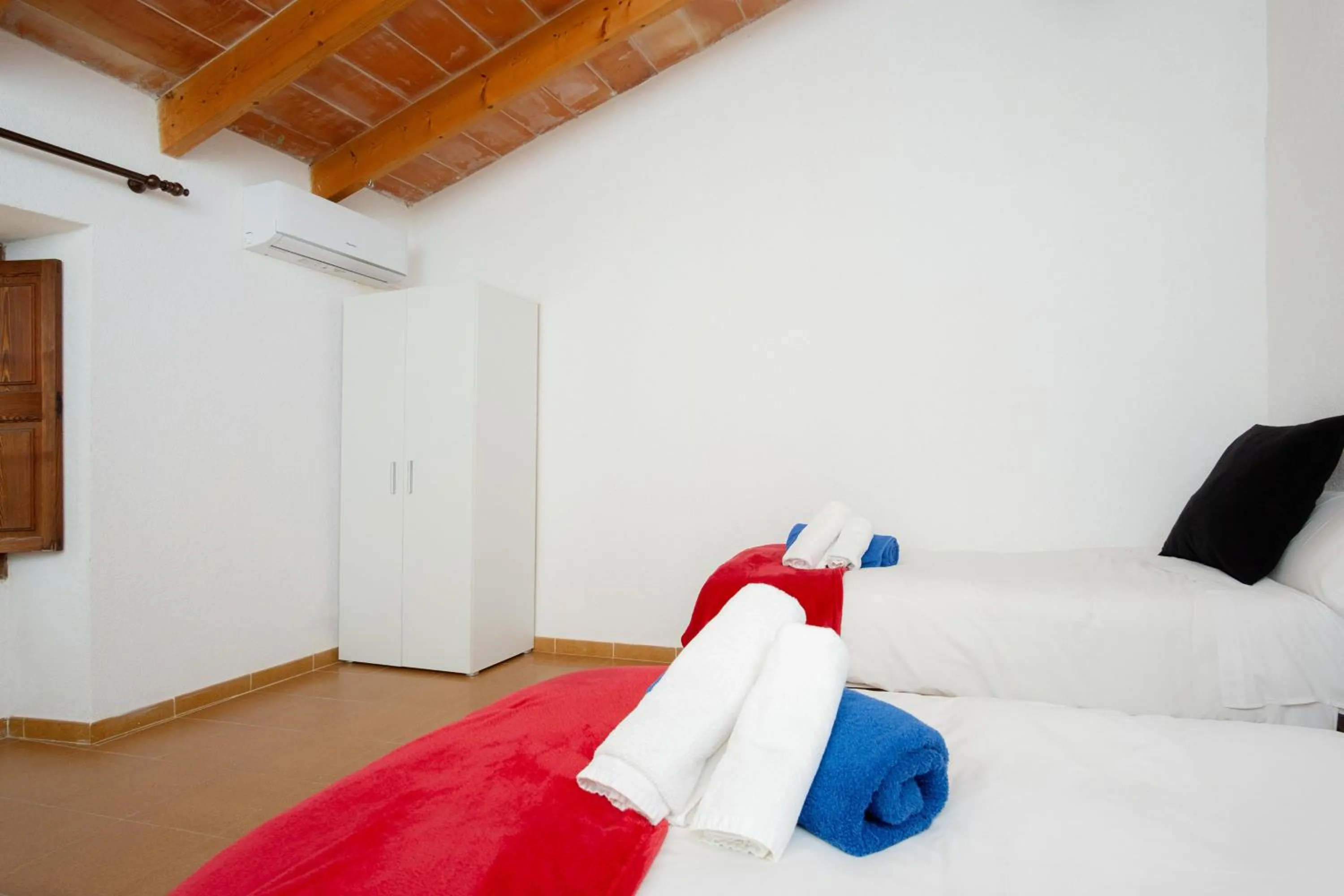 Other, Bed in Ca Na Beu