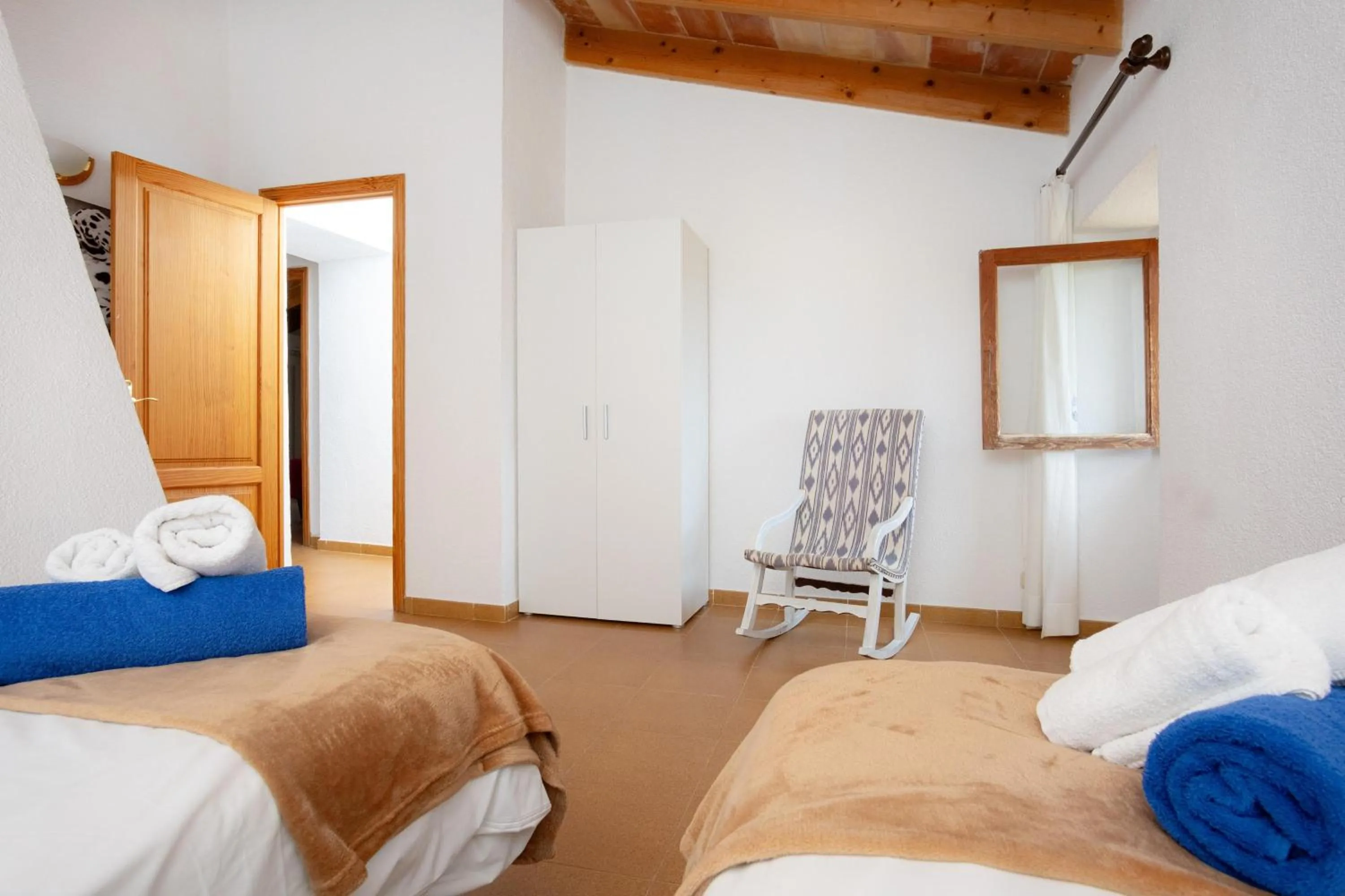 Other, Bed in Ca Na Beu