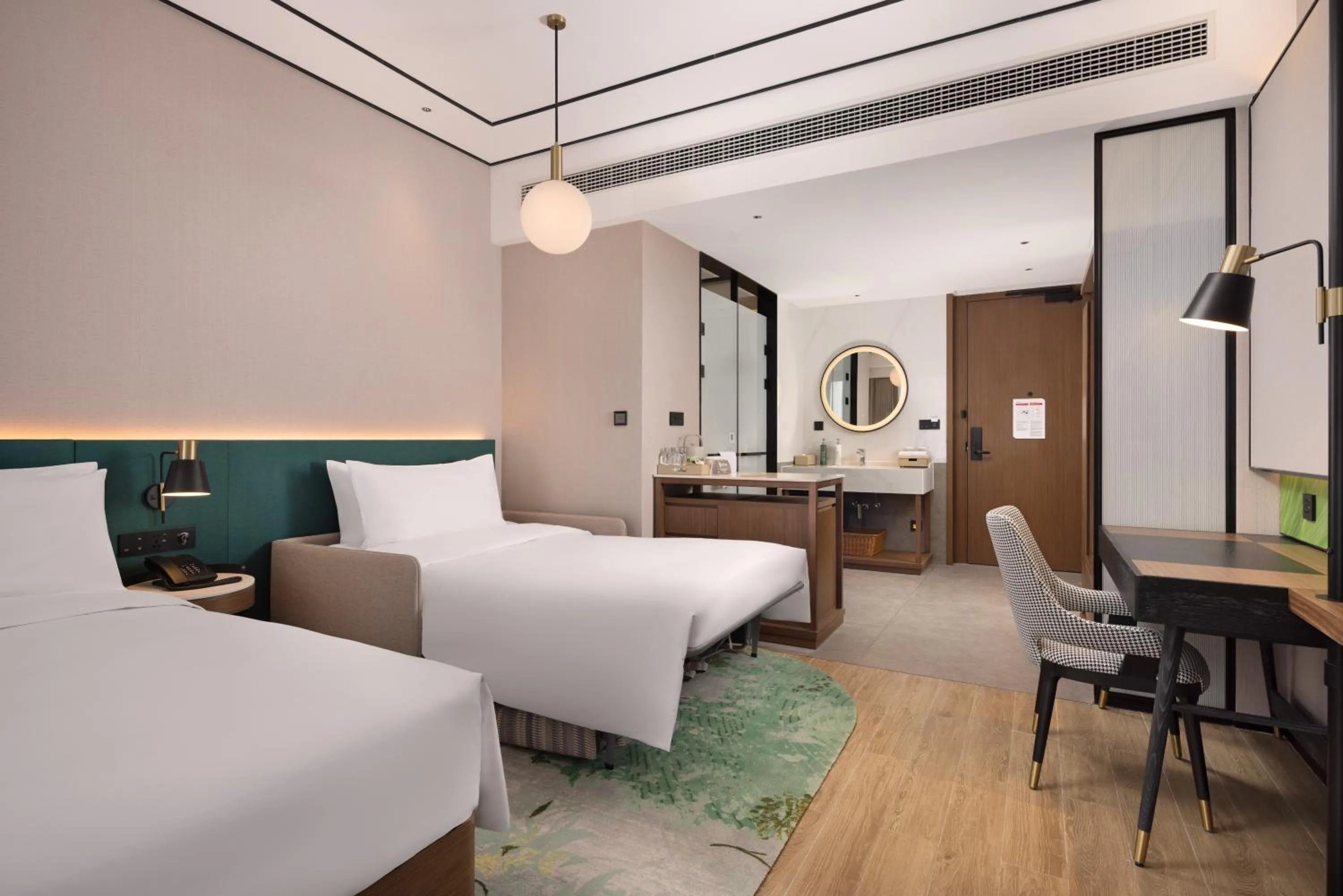 Bed in Hilton Garden Inn Hangzhou Grand Canal