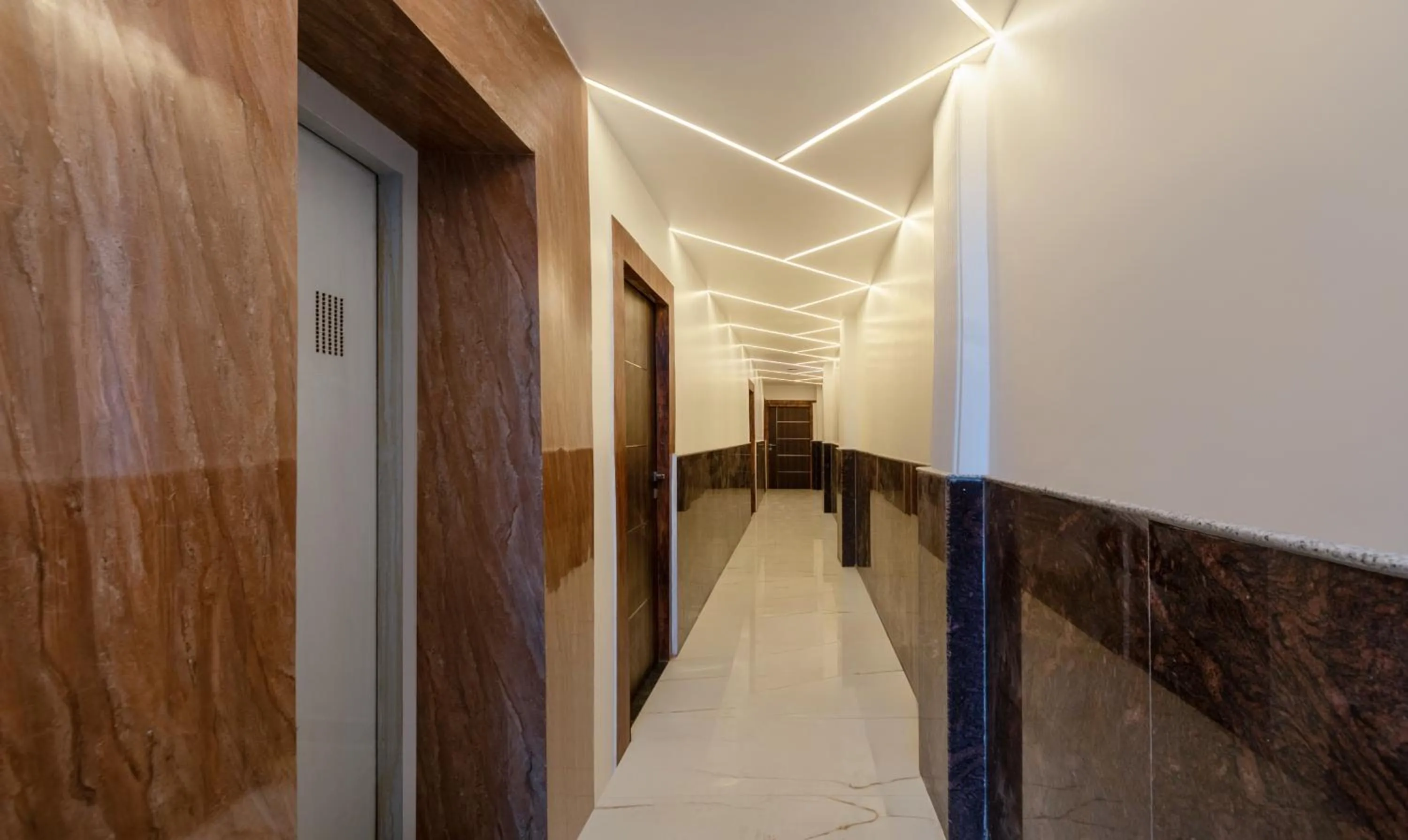 Lobby or reception in Treebo Heaven Grand Ayodhya