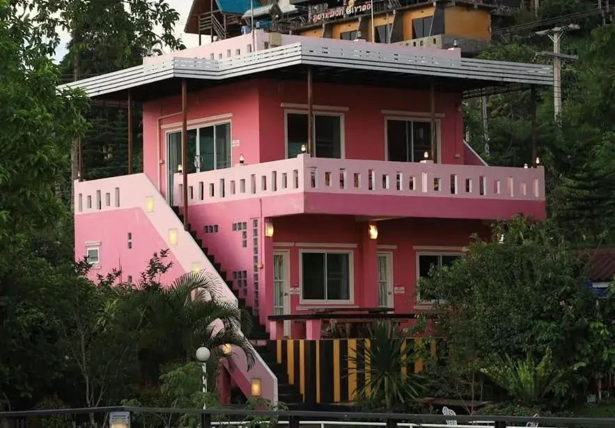 Three-Bedroom House in Ban Rai Rabeang Mok Three-Bedroom House in Ban Rai Rabeang Mok