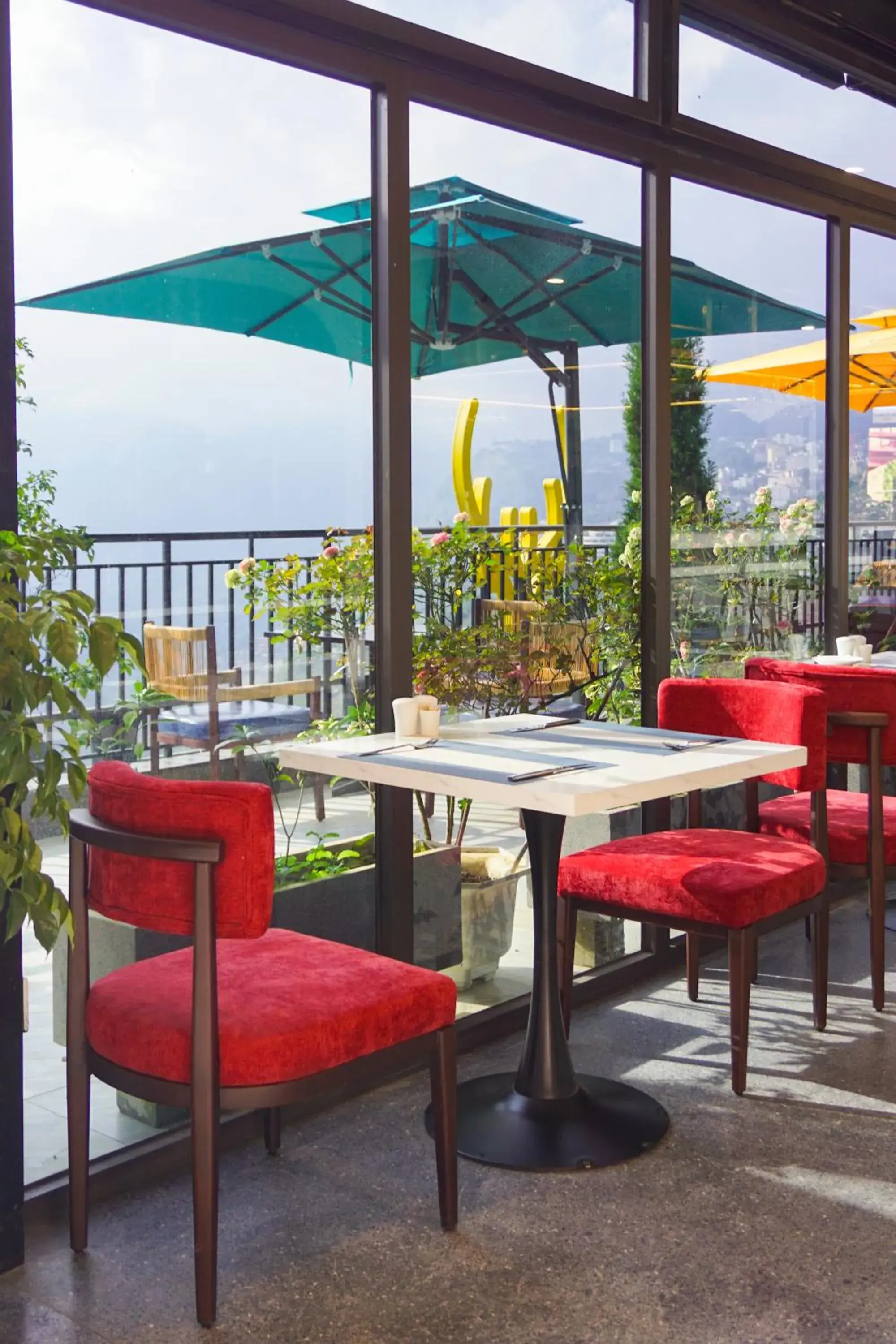 Restaurant/places to eat in DeLaMont Sapa Hotel - Hill Serenity Retreat Restaurant/places to eat in DeLaMont Sapa Hotel - Hill Serenity Retreat