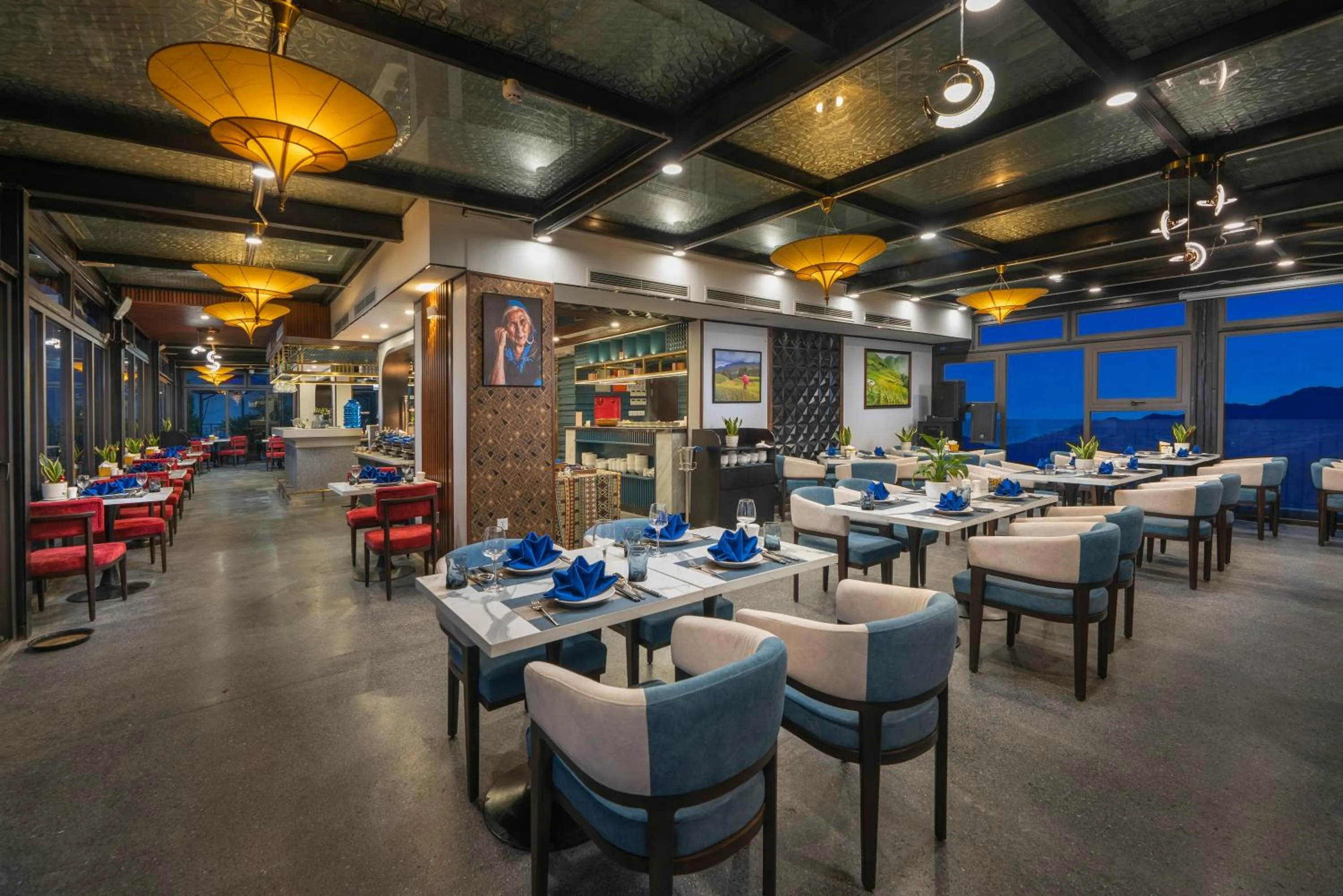 Restaurant/places to eat in DeLaMont Sapa Hotel - Hill Serenity Retreat