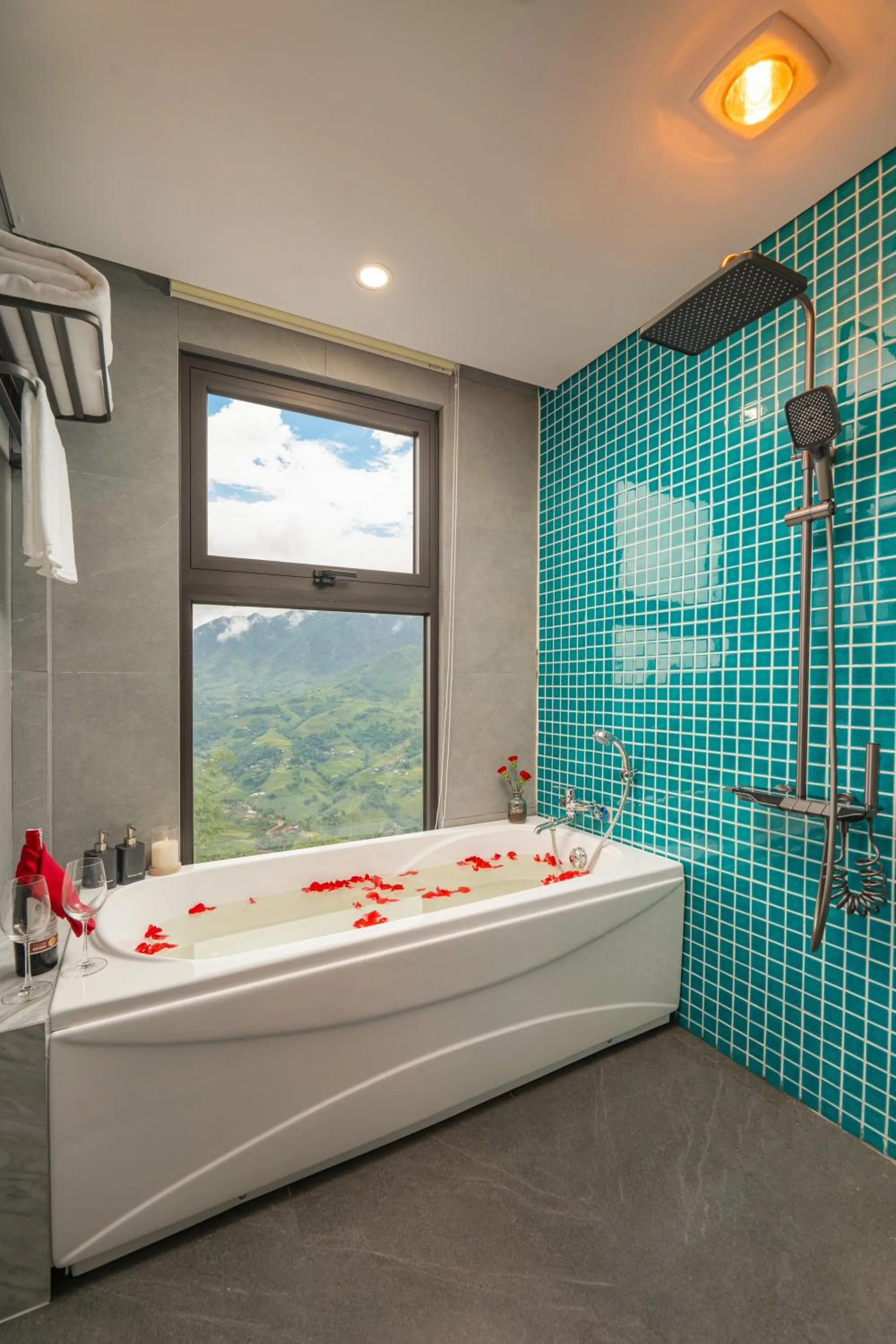 Shower in DeLaMont Sapa Hotel - Hill Serenity Retreat