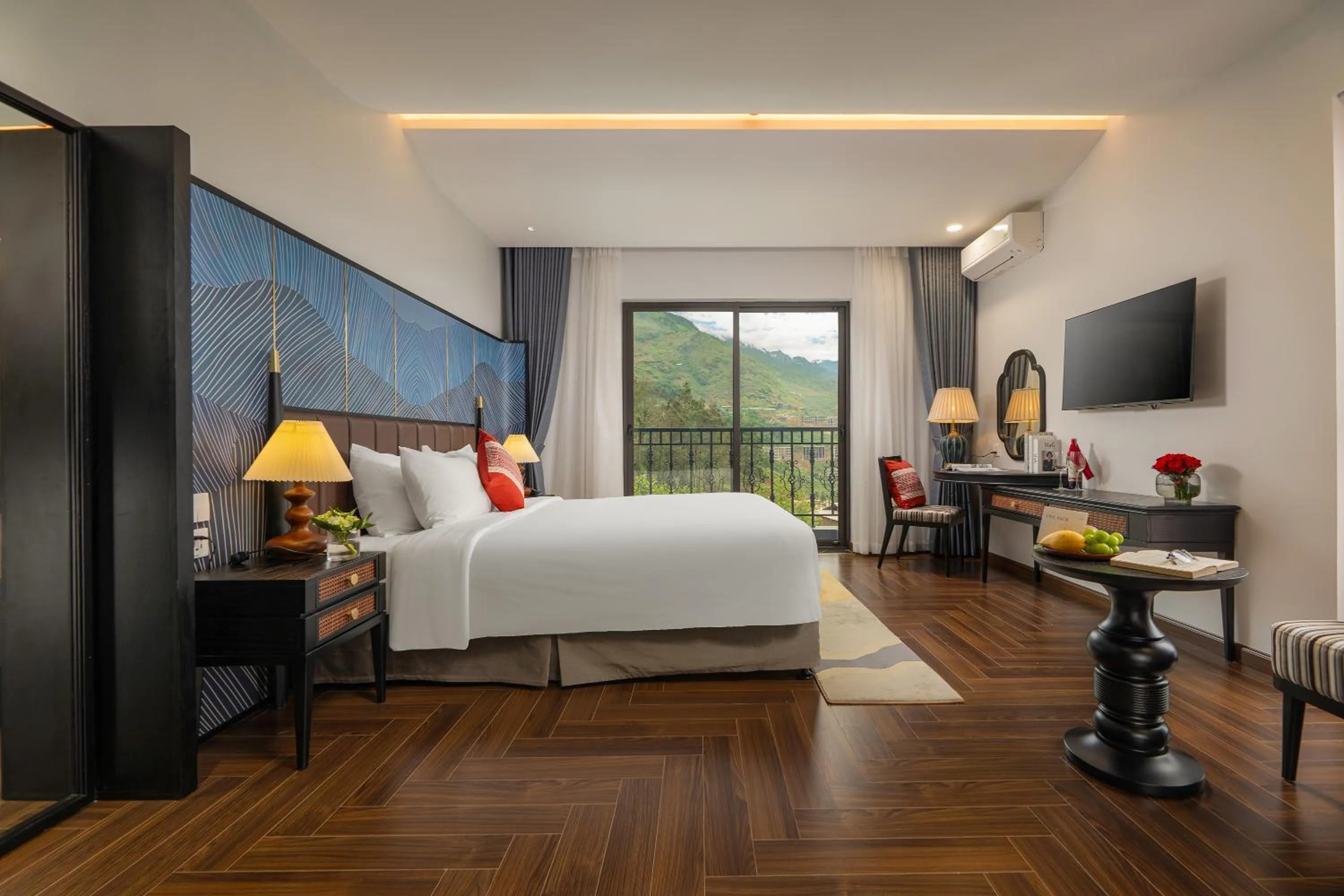 Bed in DeLaMont Sapa Hotel - Hill Serenity Retreat