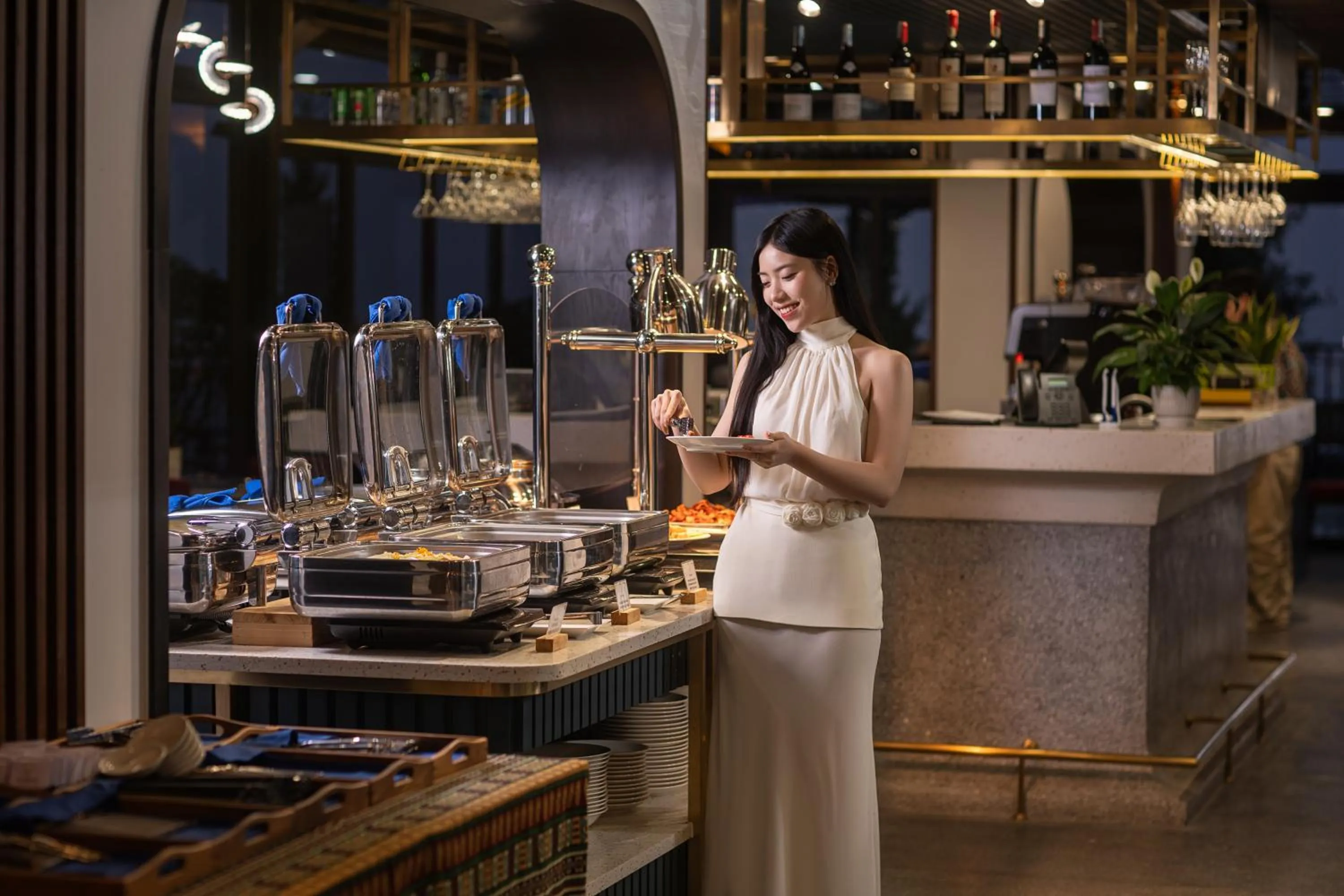 Restaurant/places to eat in DeLaMont Sapa Hotel - Hill Serenity Retreat