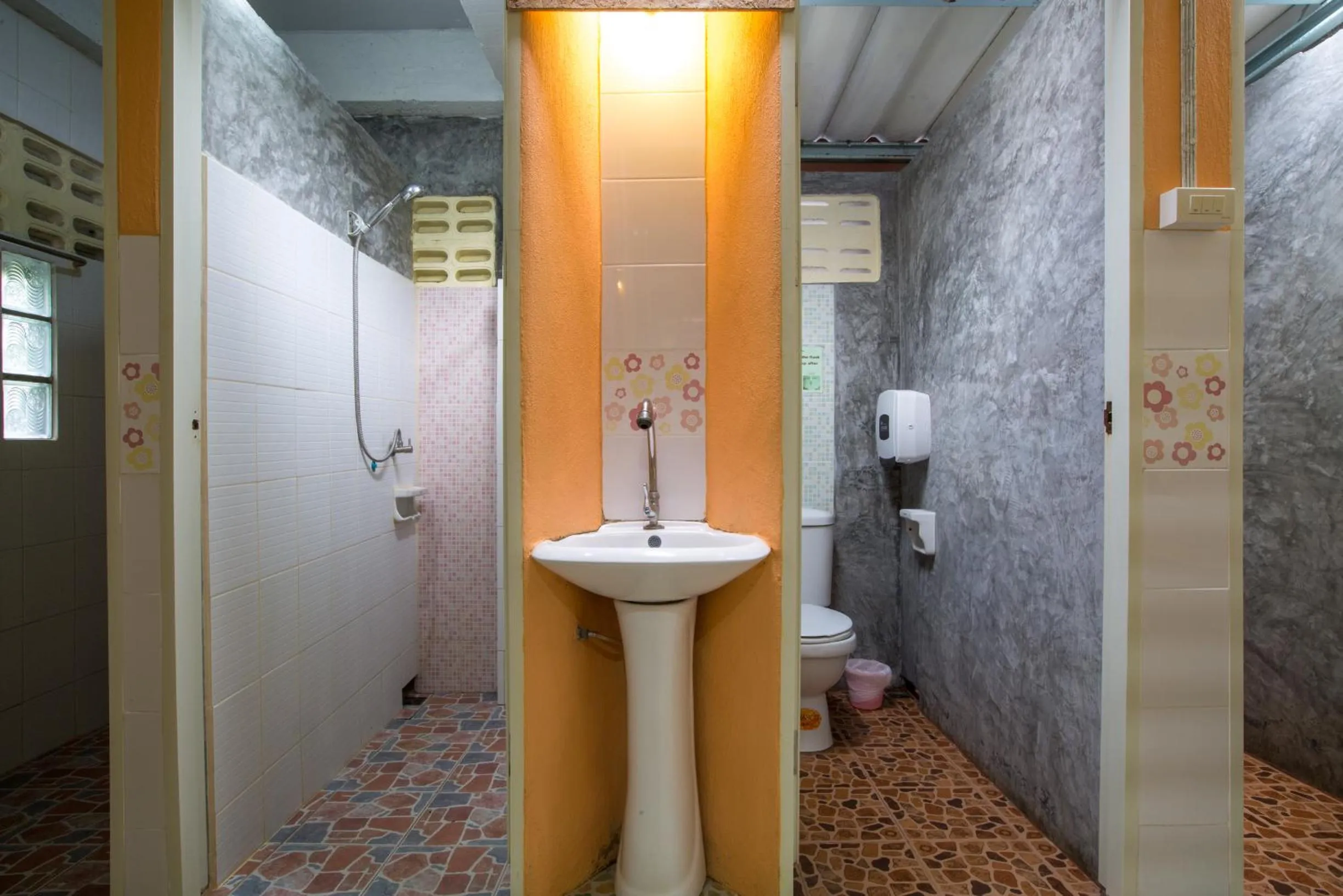 Bathroom in Good Dream Hotel (Khun Ying House)