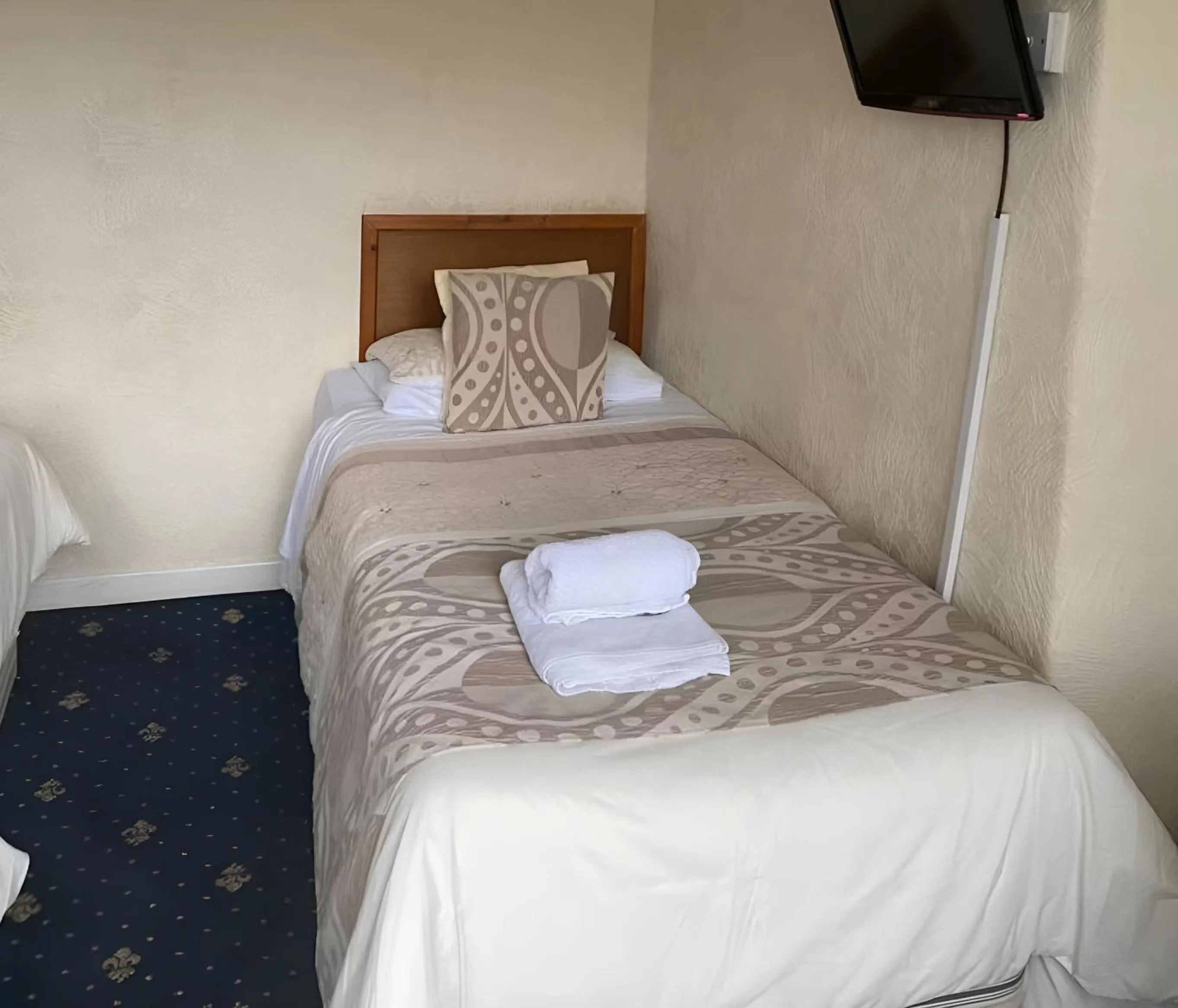 Bedroom, Bed in Baytree Lodge