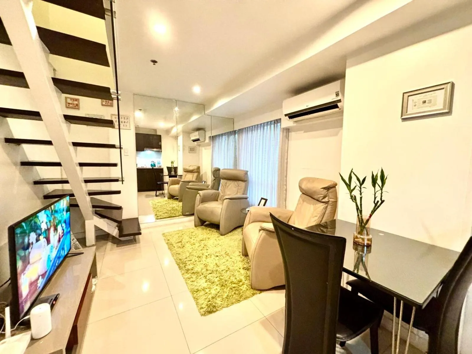 TV and multimedia in MaxStays - Max Home at Fort Victoria Tower A