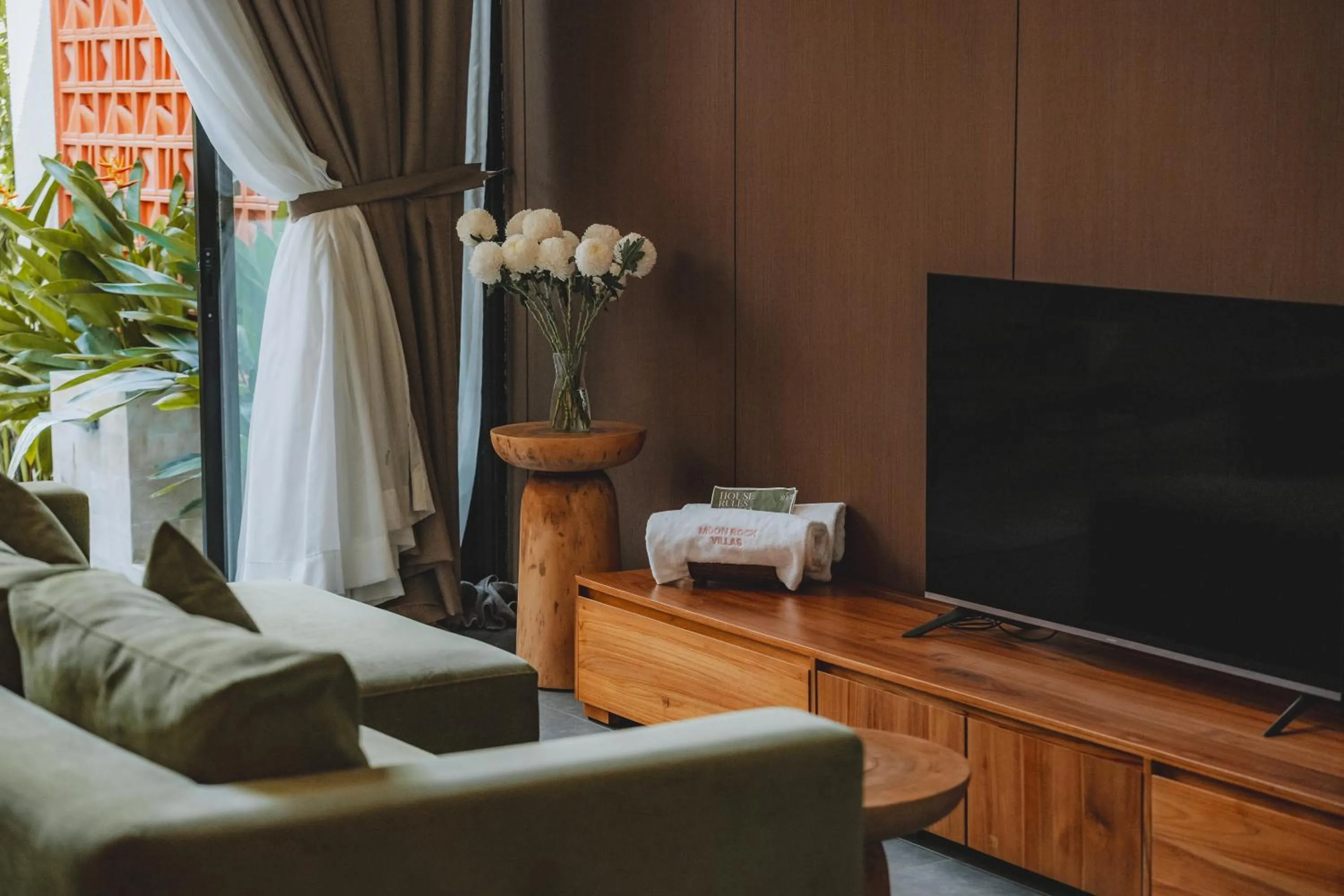 TV and multimedia in Moon Rock Villas by Ribas