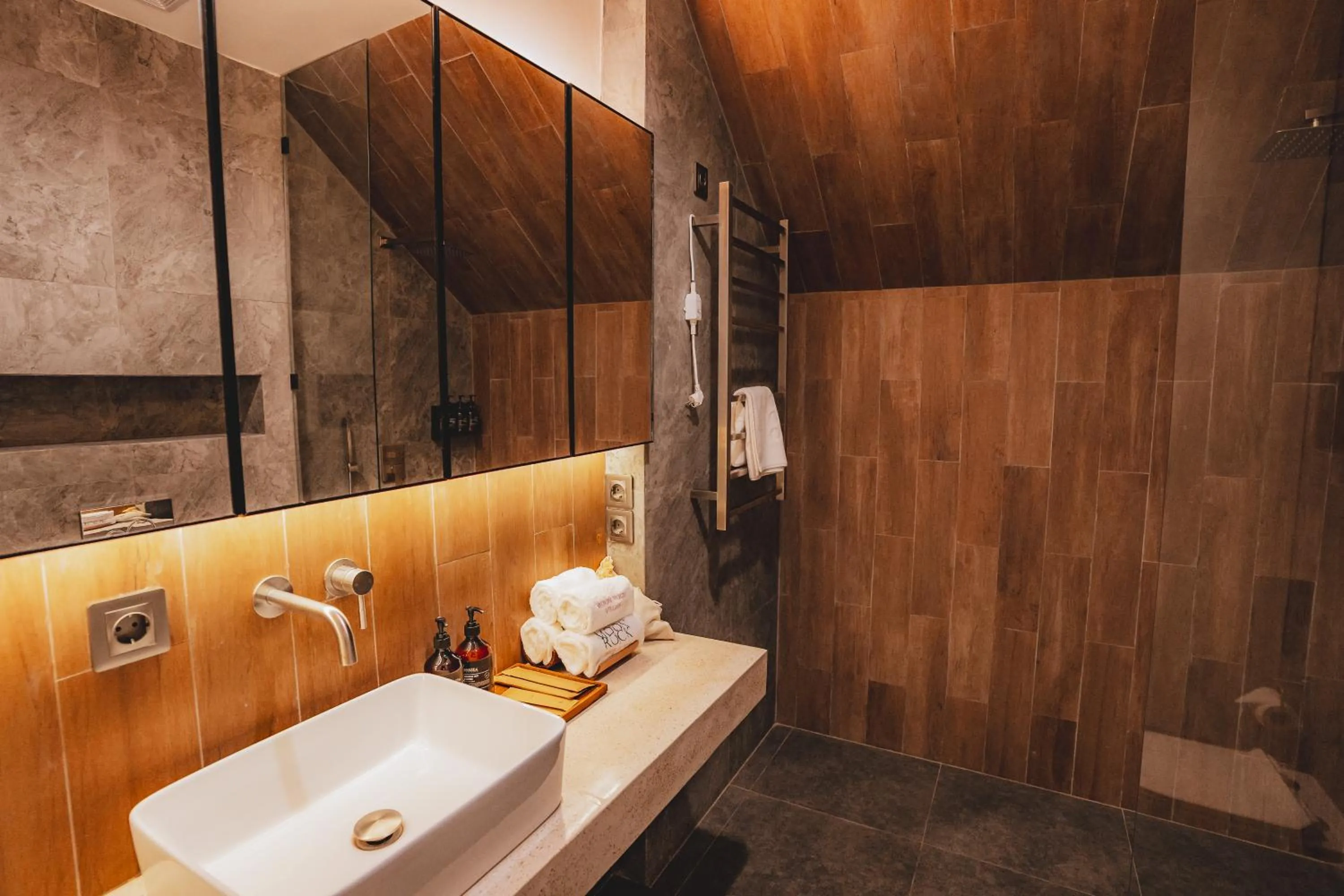 Shower in Moon Rock Villas by Ribas